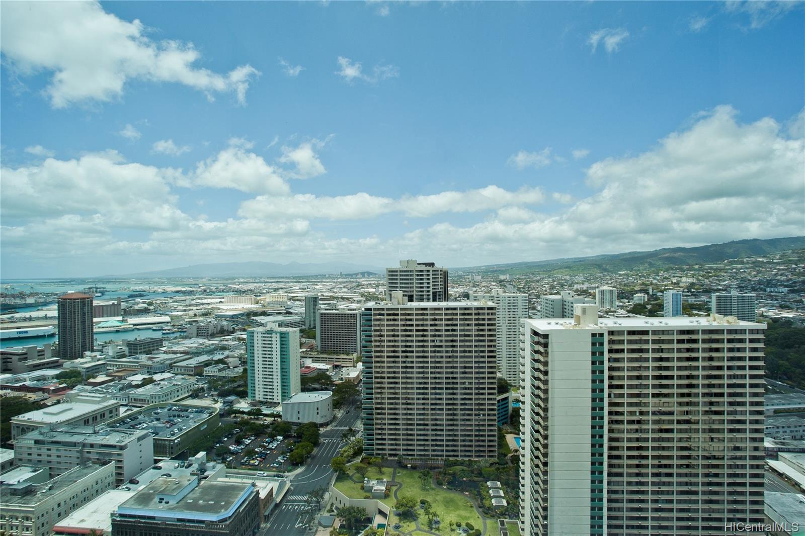 1200 Queen Emma Street #2504, Honolulu, HI 96813