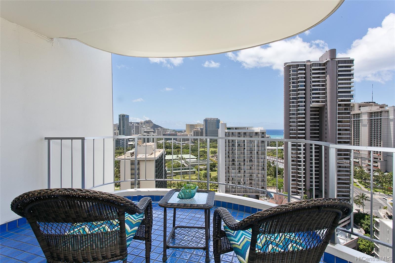 469 Ena Road #2506, Honolulu, HI 96815