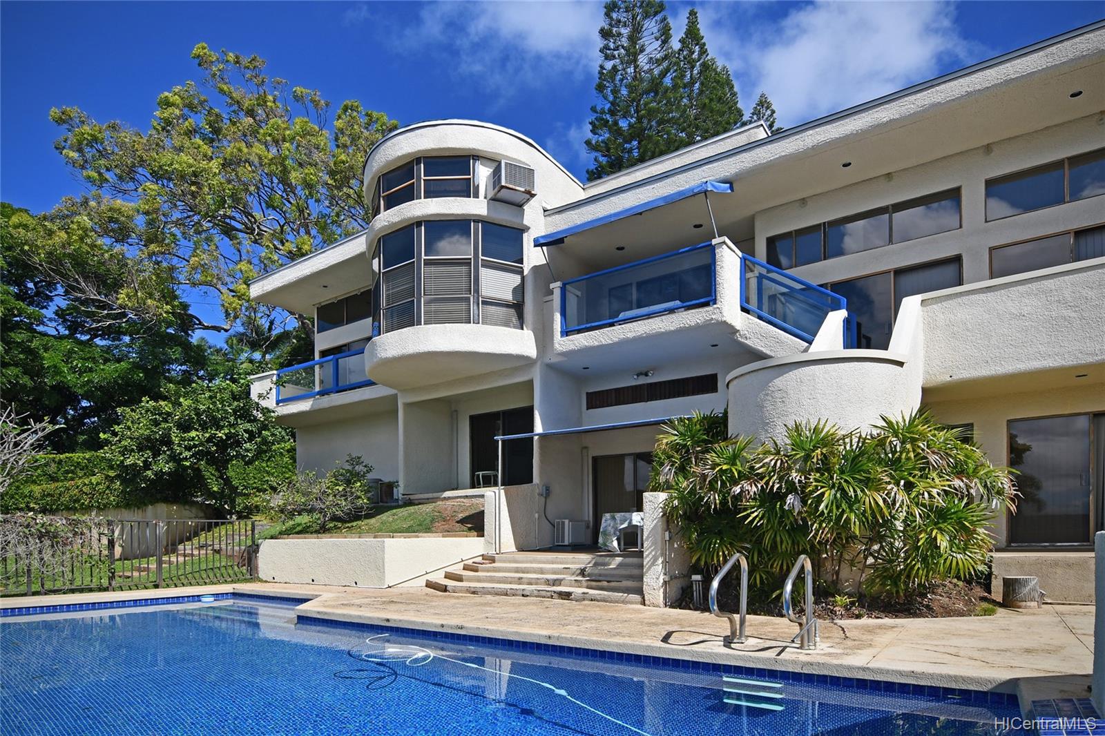 2559 Tantalus Drive Honolulu, HI 96813