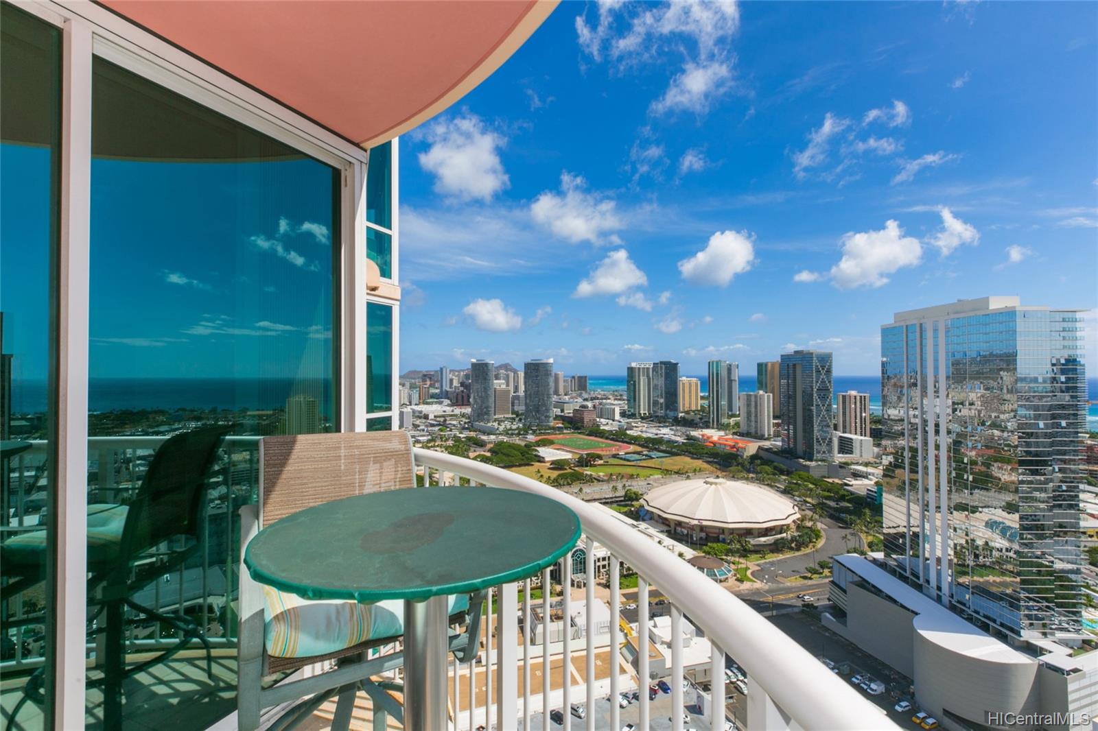 801 King Street #4004, Honolulu, HI 96813