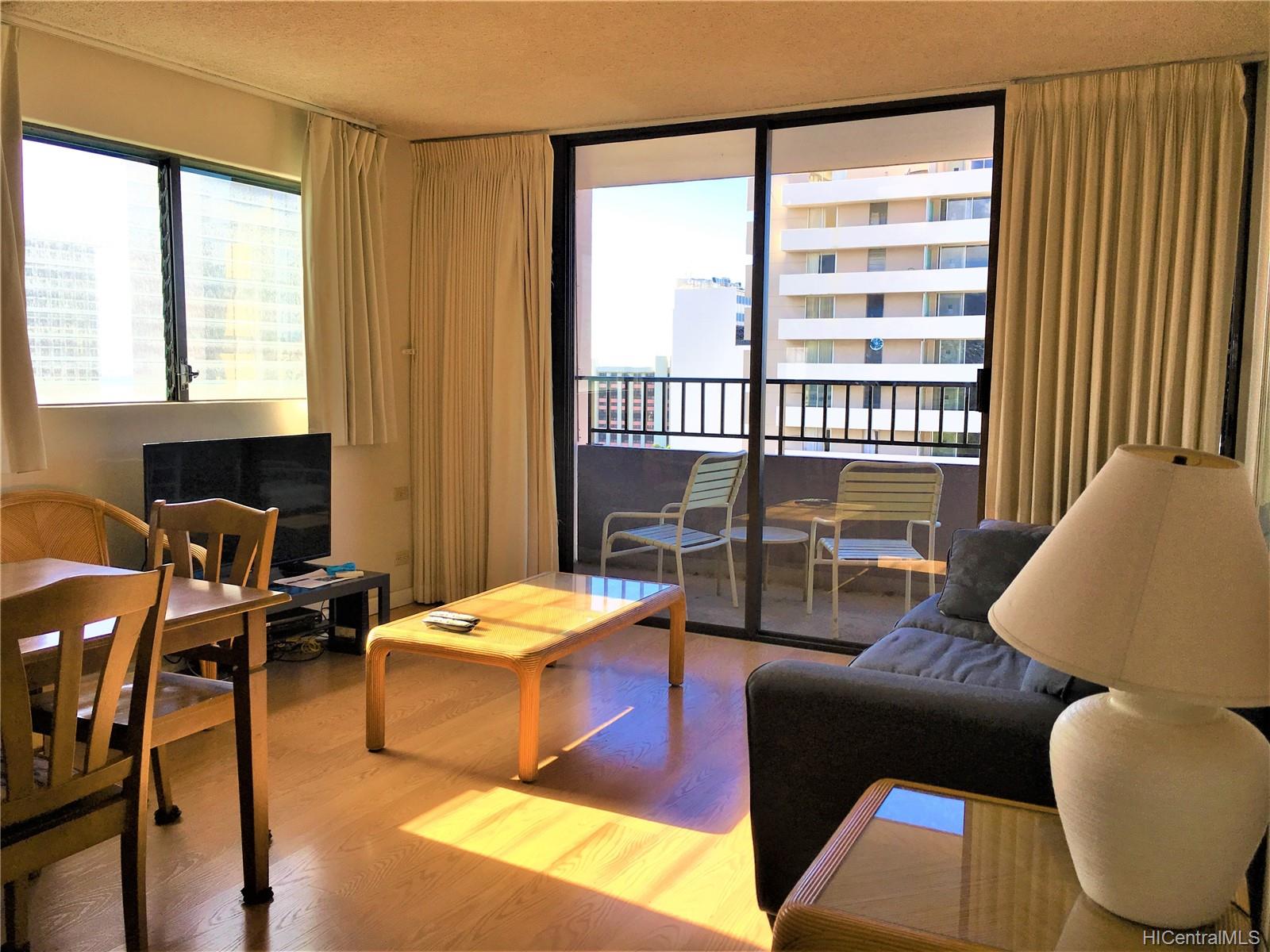 2240 Kuhio Avenue #1808, Honolulu, HI 96815