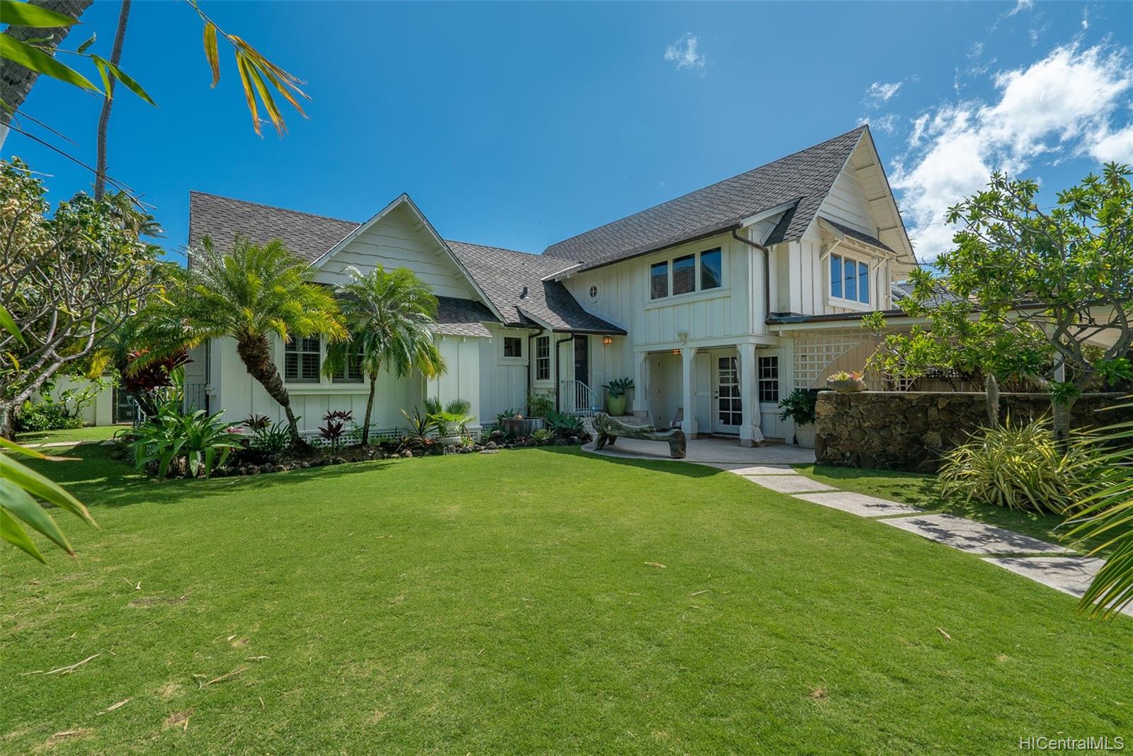 4585 Aukai Avenue Honolulu, HI 96816