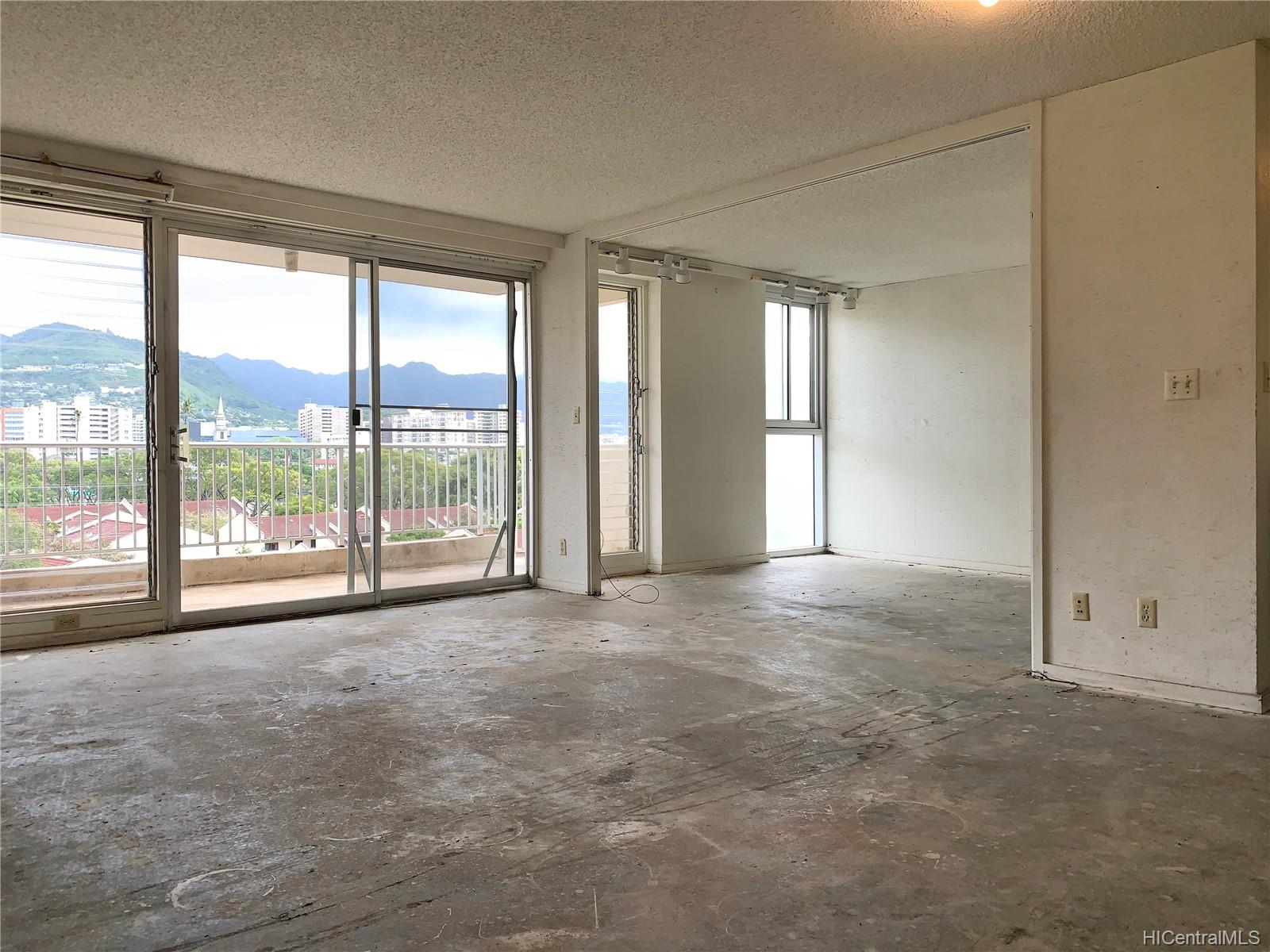 1624 Kanunu Street #708, Honolulu, HI 96814