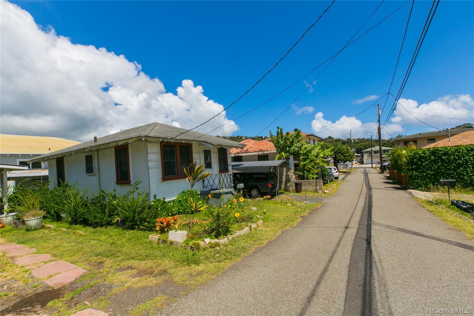 1526D Palolo Avenue Honolulu, HI 96816