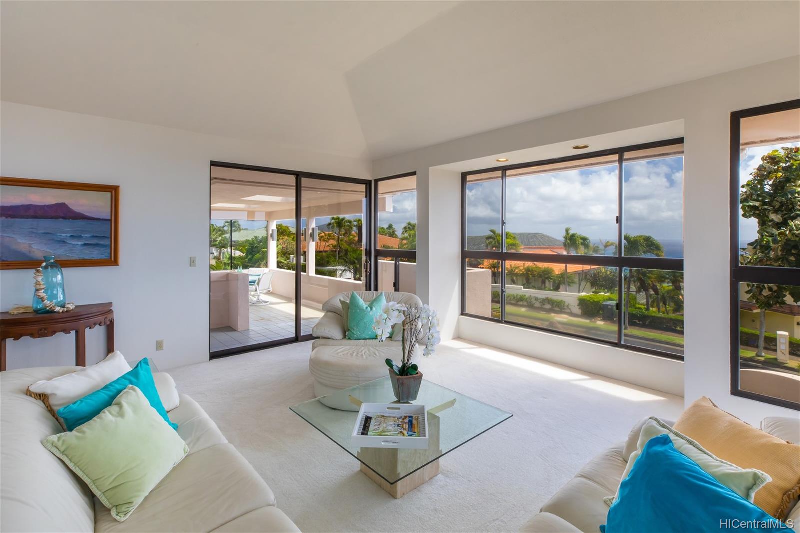 154 Maono Place Honolulu, HI 96821