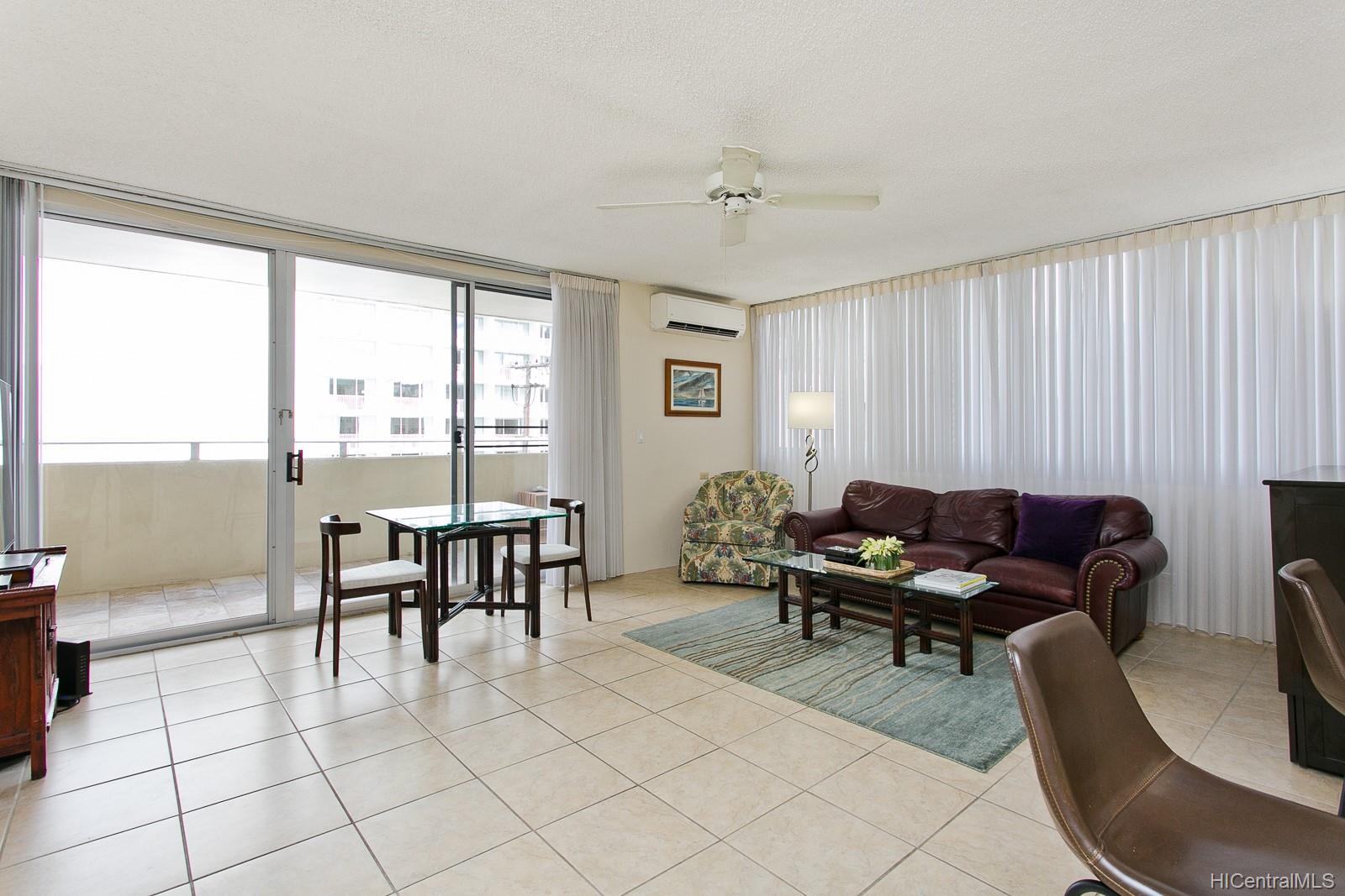 2500 Kalakaua Avenue #303, Honolulu, HI 96815