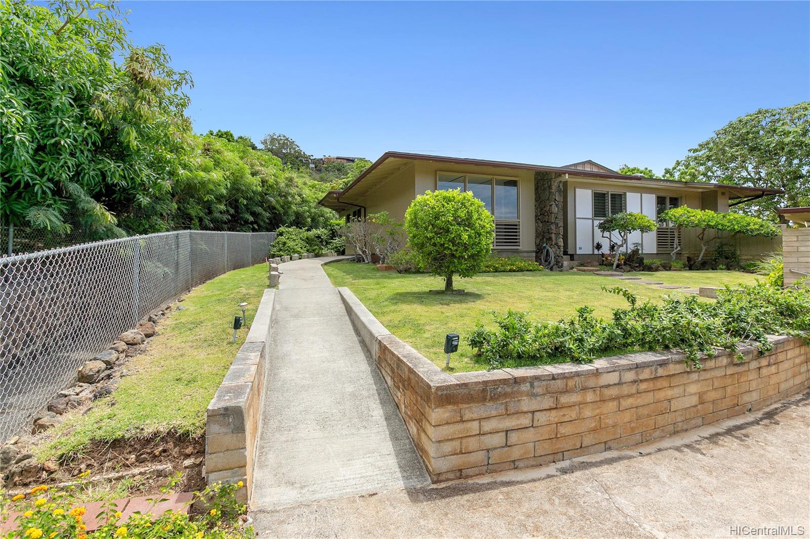 5078 Poola Place Honolulu, HI 96821