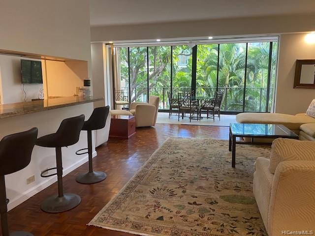 4999 Kahala Avenue #327, Honolulu, HI 96816