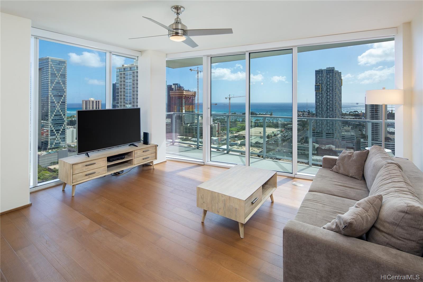 888 Kapiolani Boulevard #2705, Honolulu, HI 96813