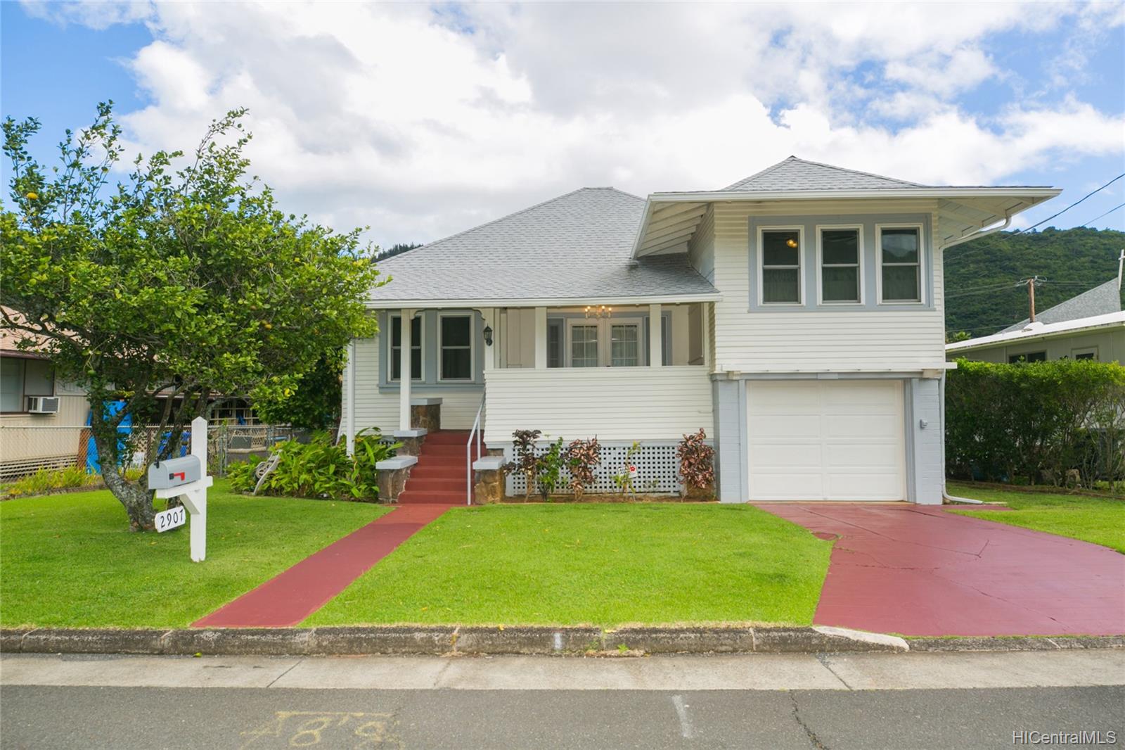 2907 Kahawai Street Honolulu, HI 96822