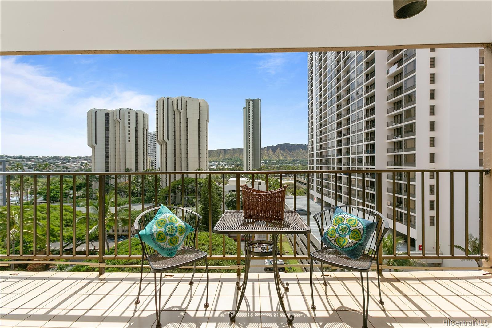 250 Ohua Avenue #9G, Honolulu, HI 96815