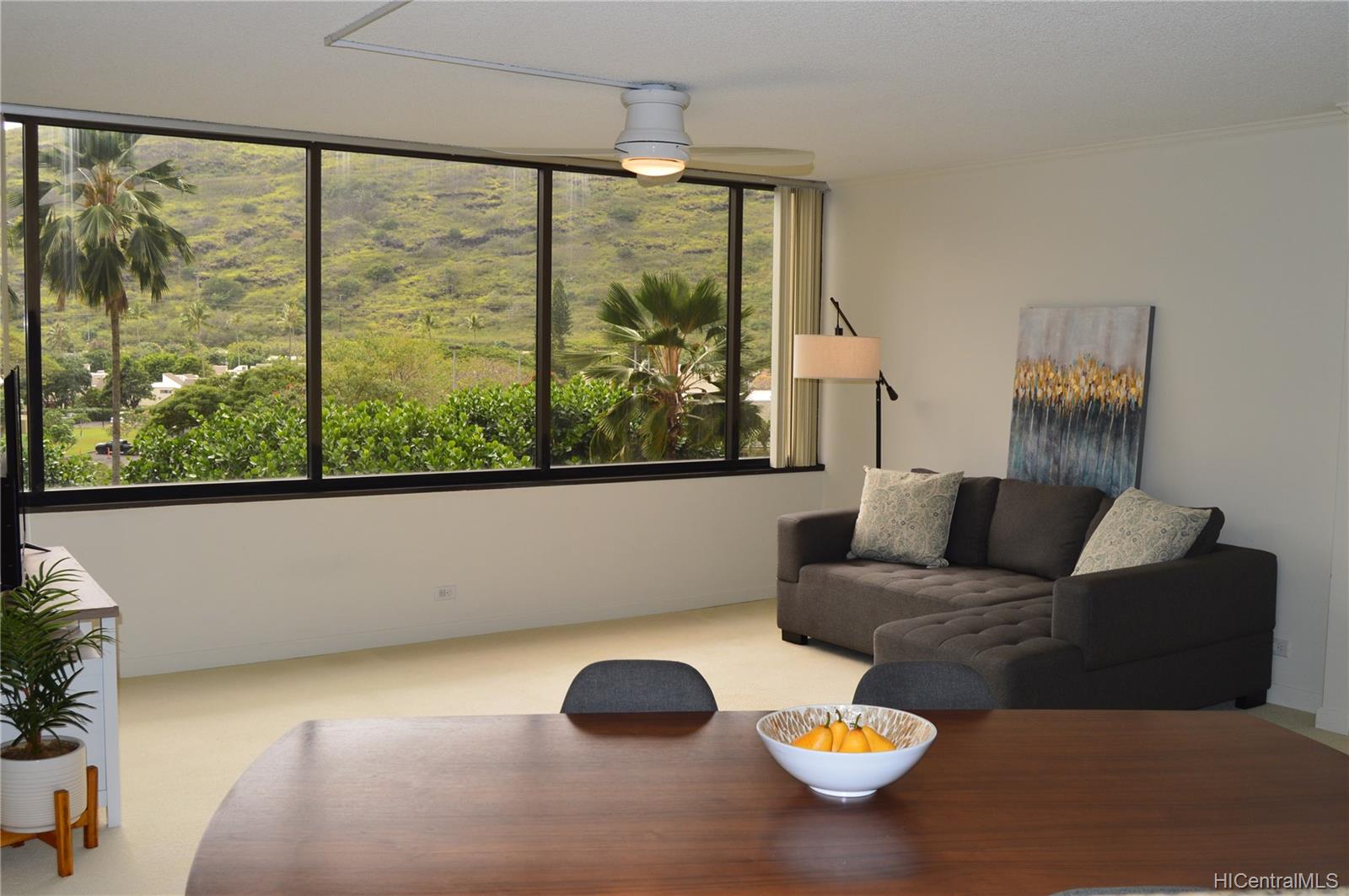 555 Hahaione Street #2B, Honolulu, HI 96825