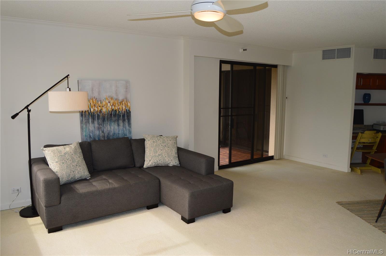 555 Hahaione Street #2B, Honolulu, HI 96825