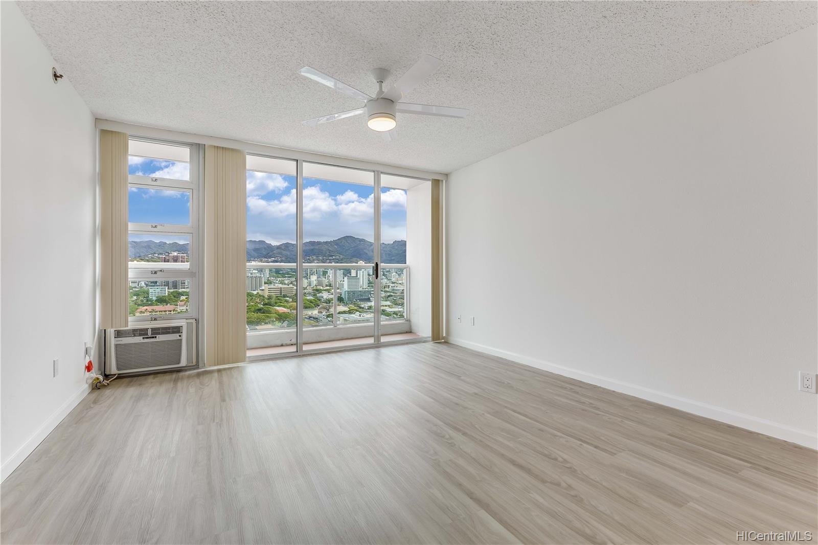 1133 Waimanu Street #2305, Honolulu, HI 96814