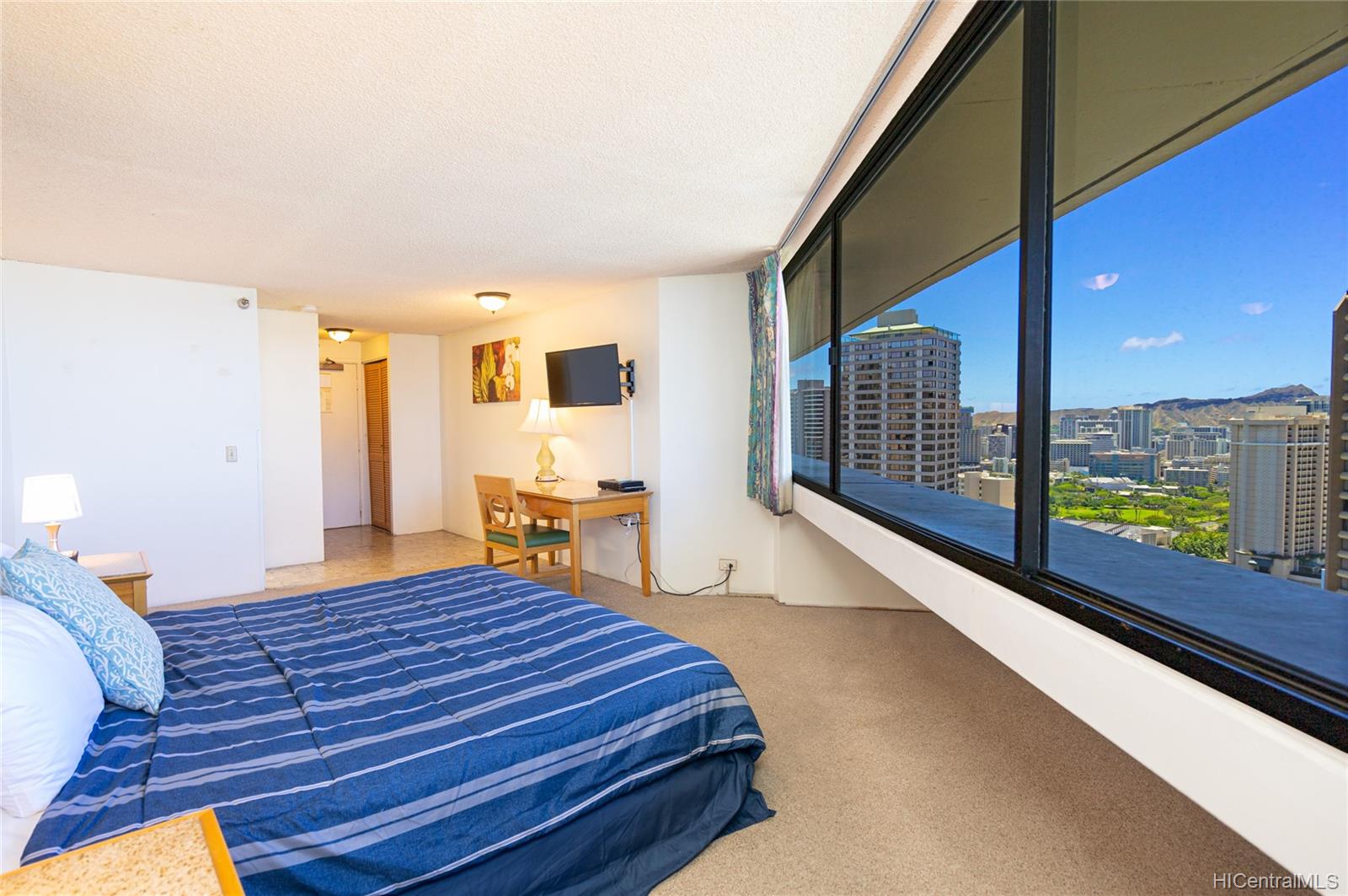 1700 Ala Moana Boulevard #3703, Honolulu, HI 96815