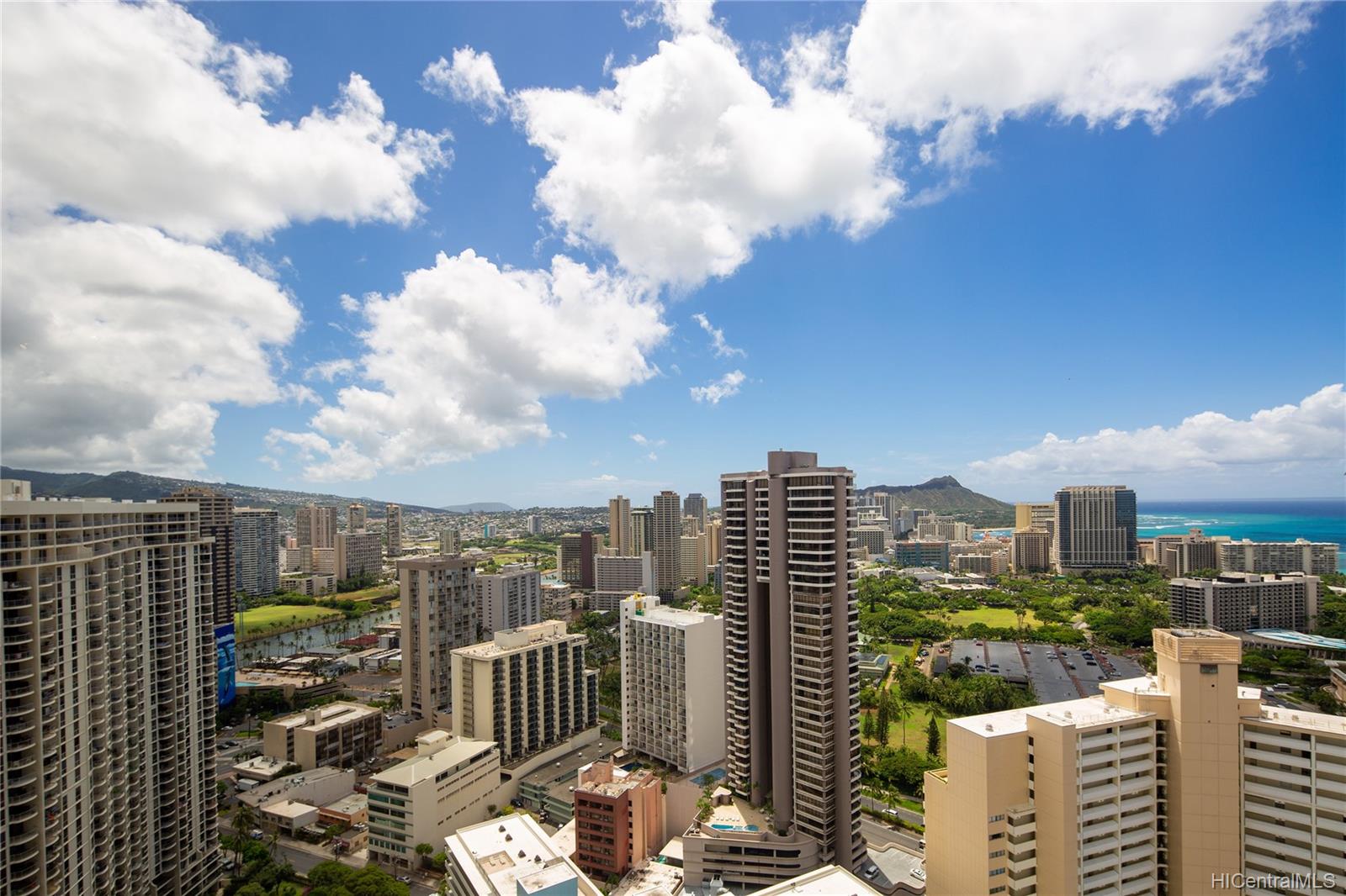 411 Hobron Lane #3909, Honolulu, HI 96815