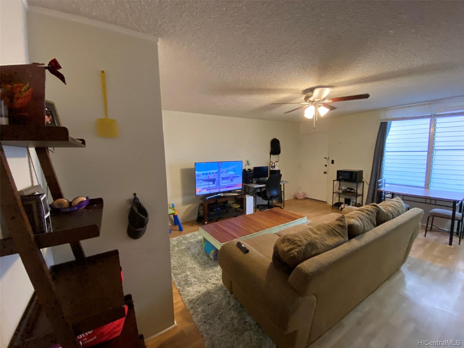 1714 Anapuni Street #203, Honolulu, HI 96822