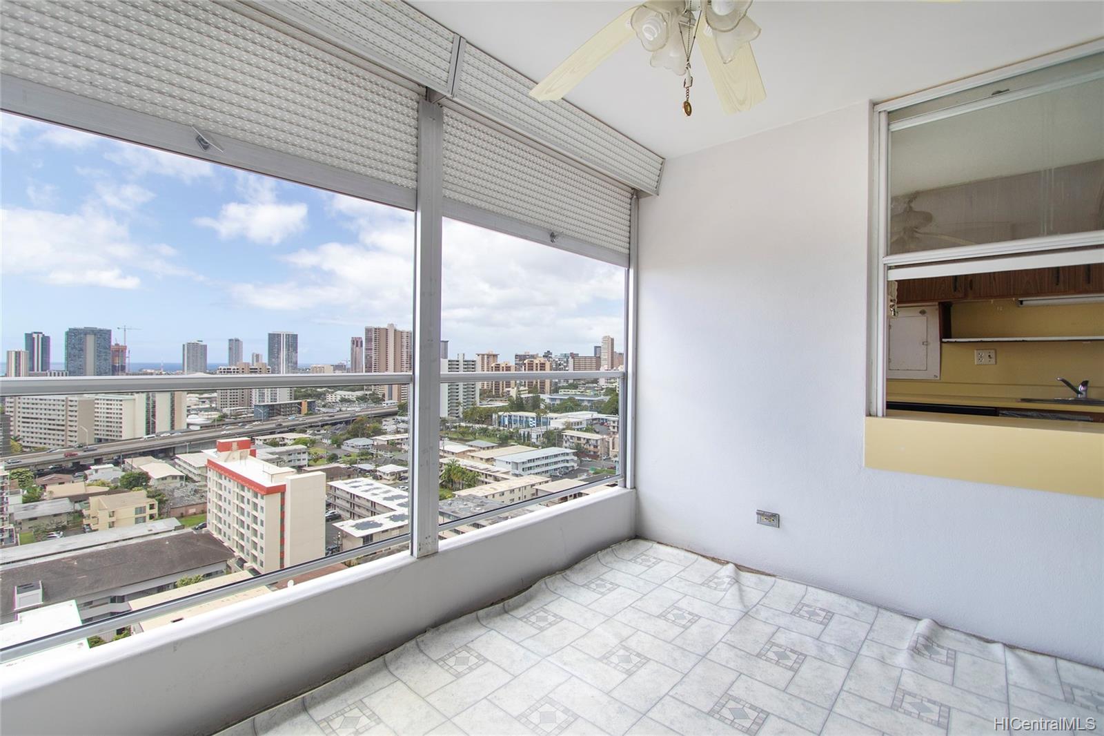 1556 Piikoi Street #1805, Honolulu, HI 96822