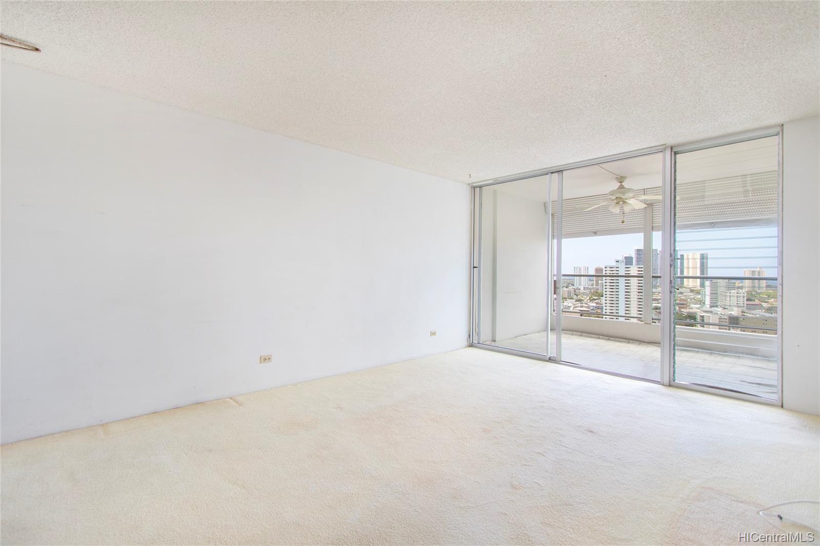 1556 Piikoi Street #1805, Honolulu, HI 96822