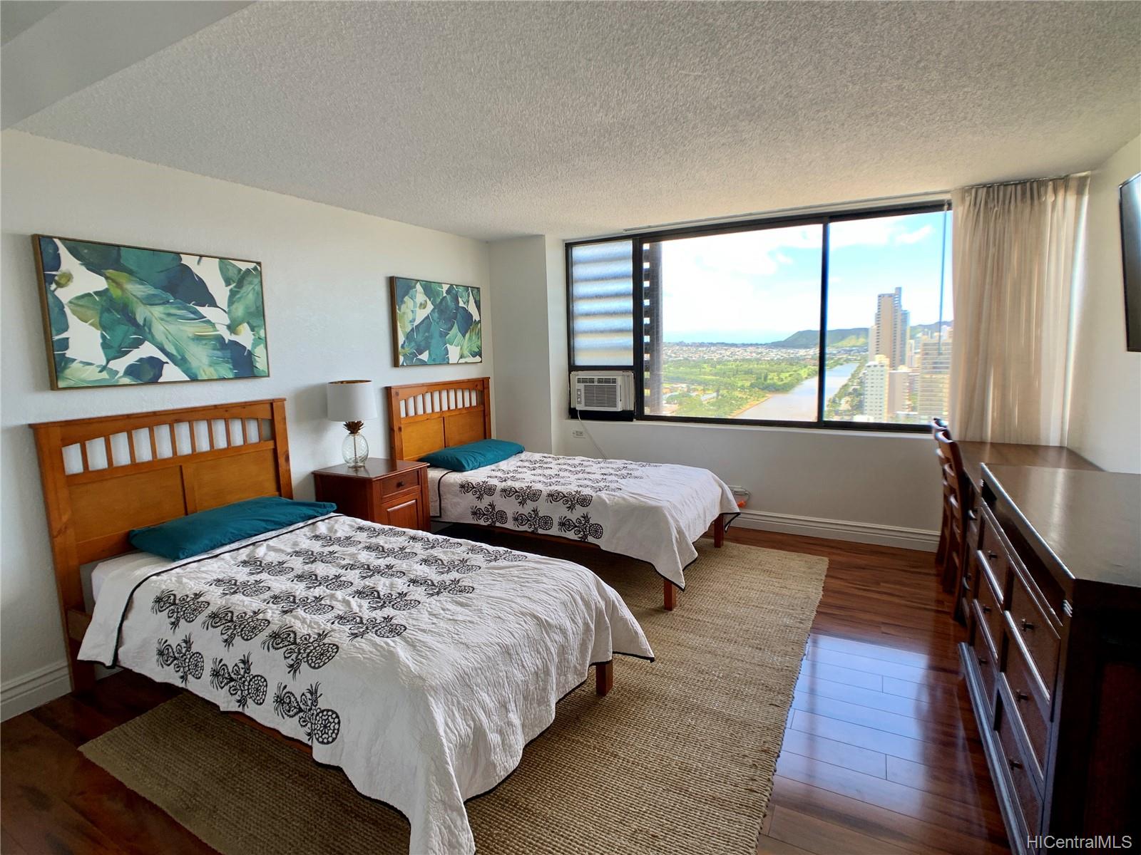 444 Niu Street #2804, Honolulu, HI 96815