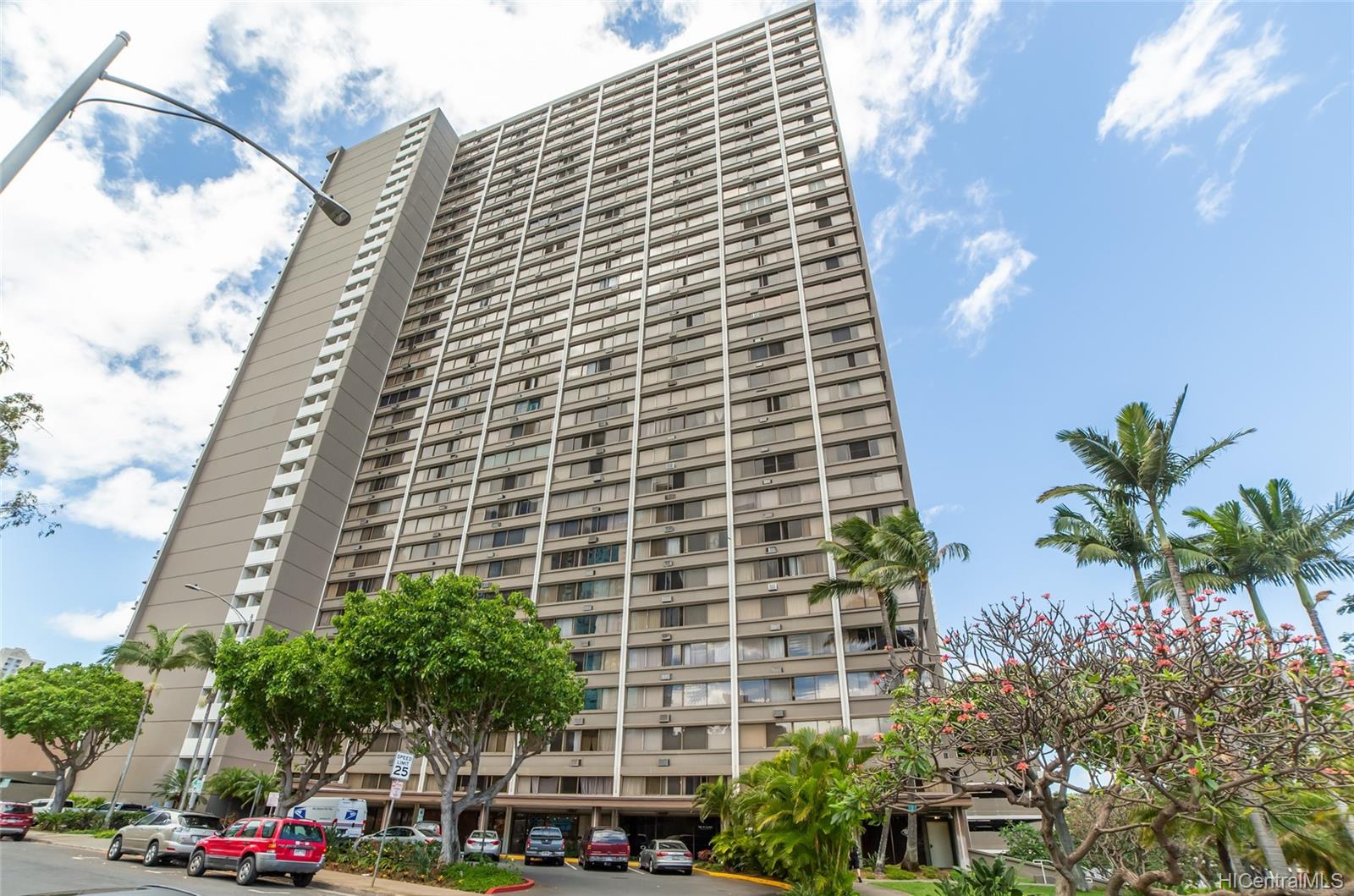 55 Kukui Street #D2713, Honolulu, HI 96813