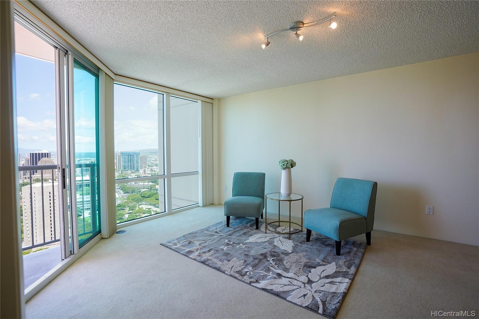 801 King Street #4006, Honolulu, HI 96813