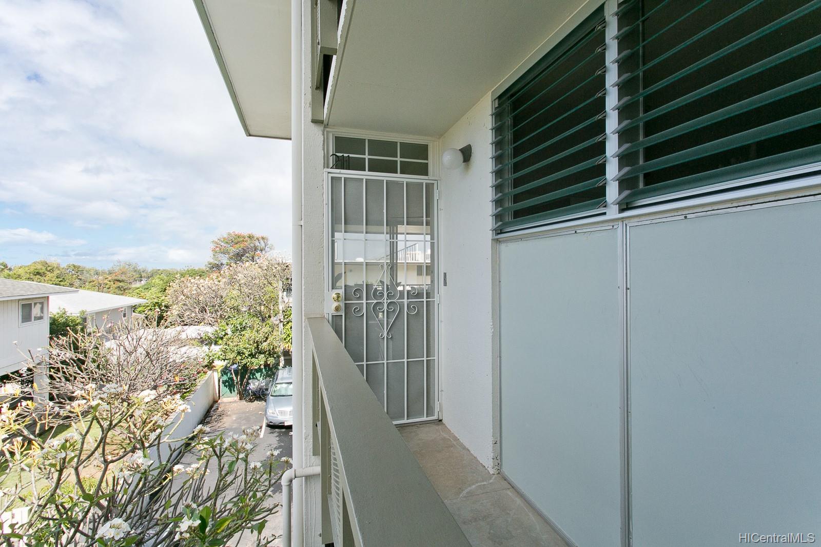 3045 Pualei Circle #B211, Honolulu, HI 96815