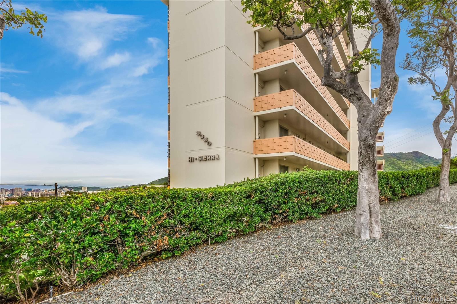 3350 Sierra Drive #302, Honolulu, HI 96816