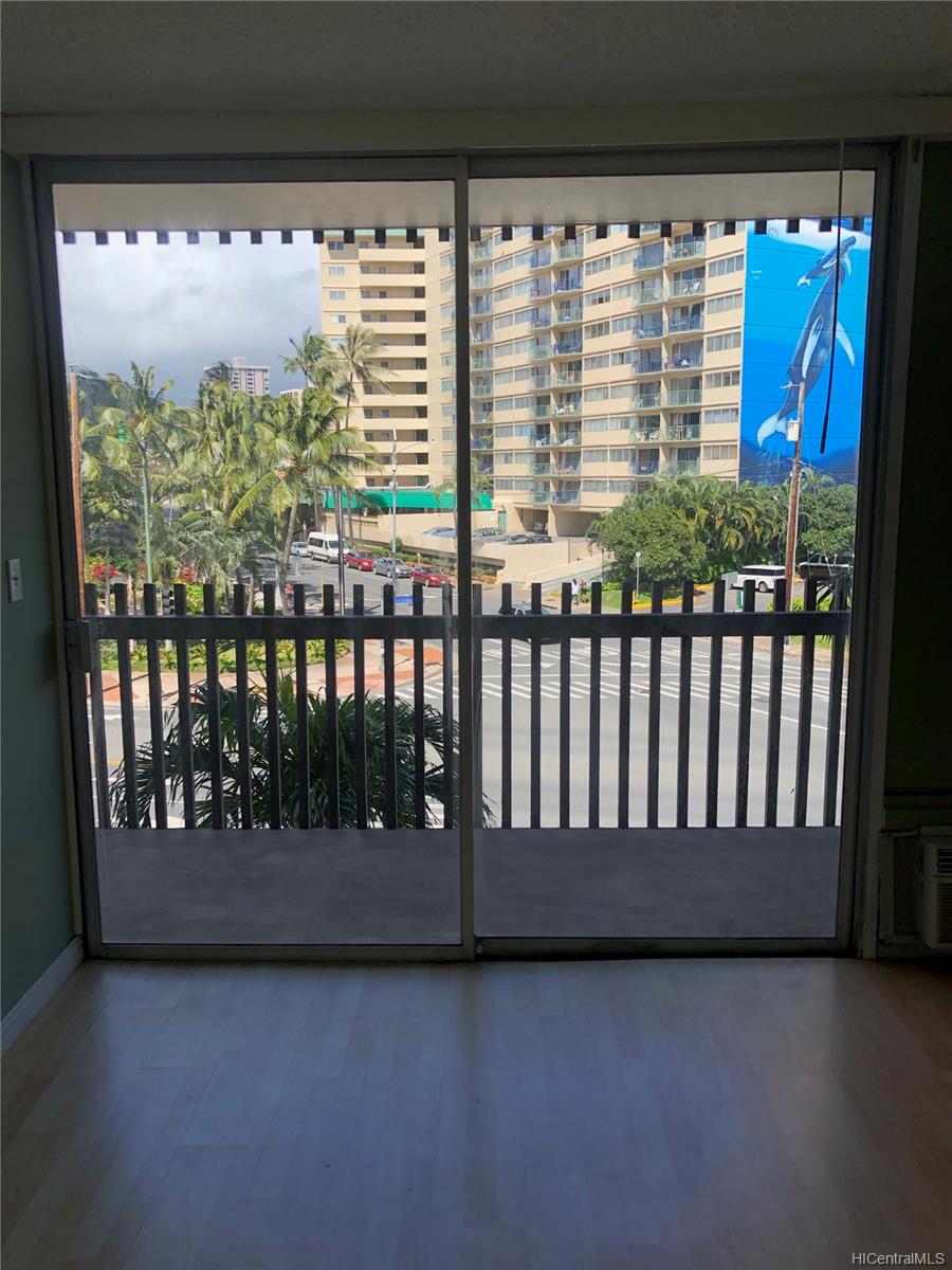 1911 Kalakaua Avenue #303, Honolulu, HI 96815