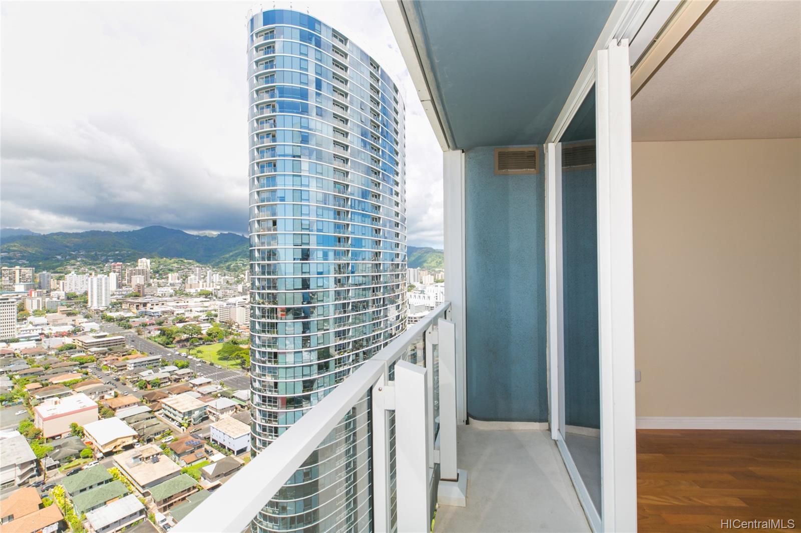 1288 Kapiolani Boulevard #3102, Honolulu, HI 96814