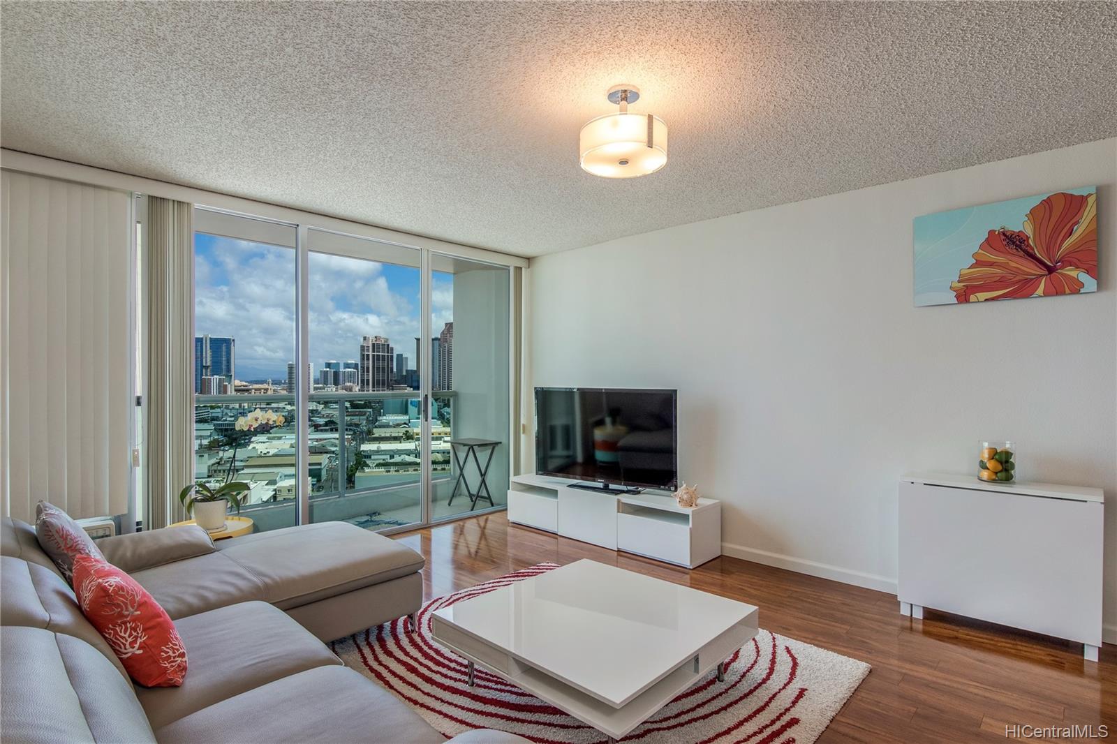 1133 Waimanu Street #1802, Honolulu, HI 96814