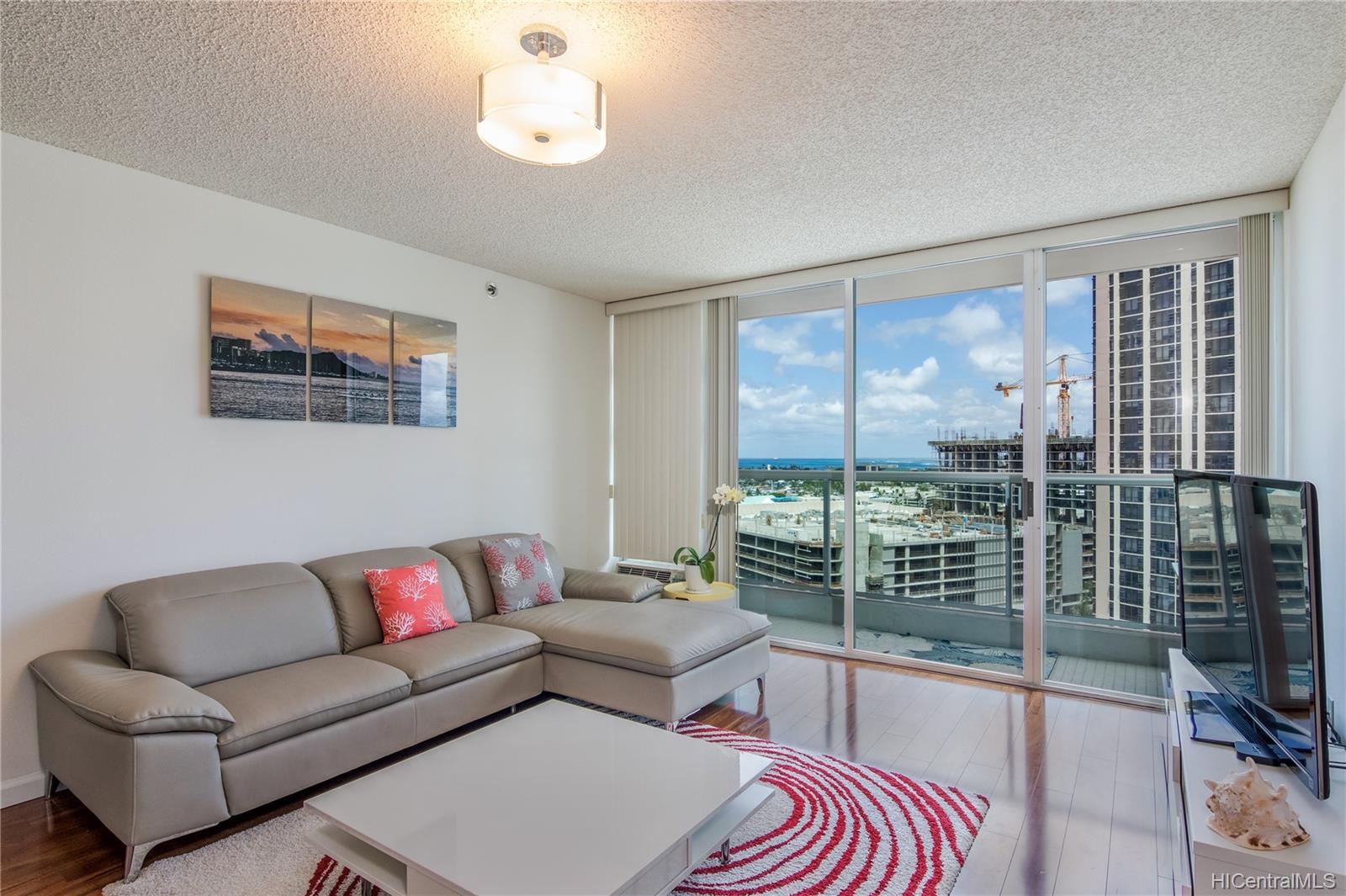 1133 Waimanu Street #1802, Honolulu, HI 96814