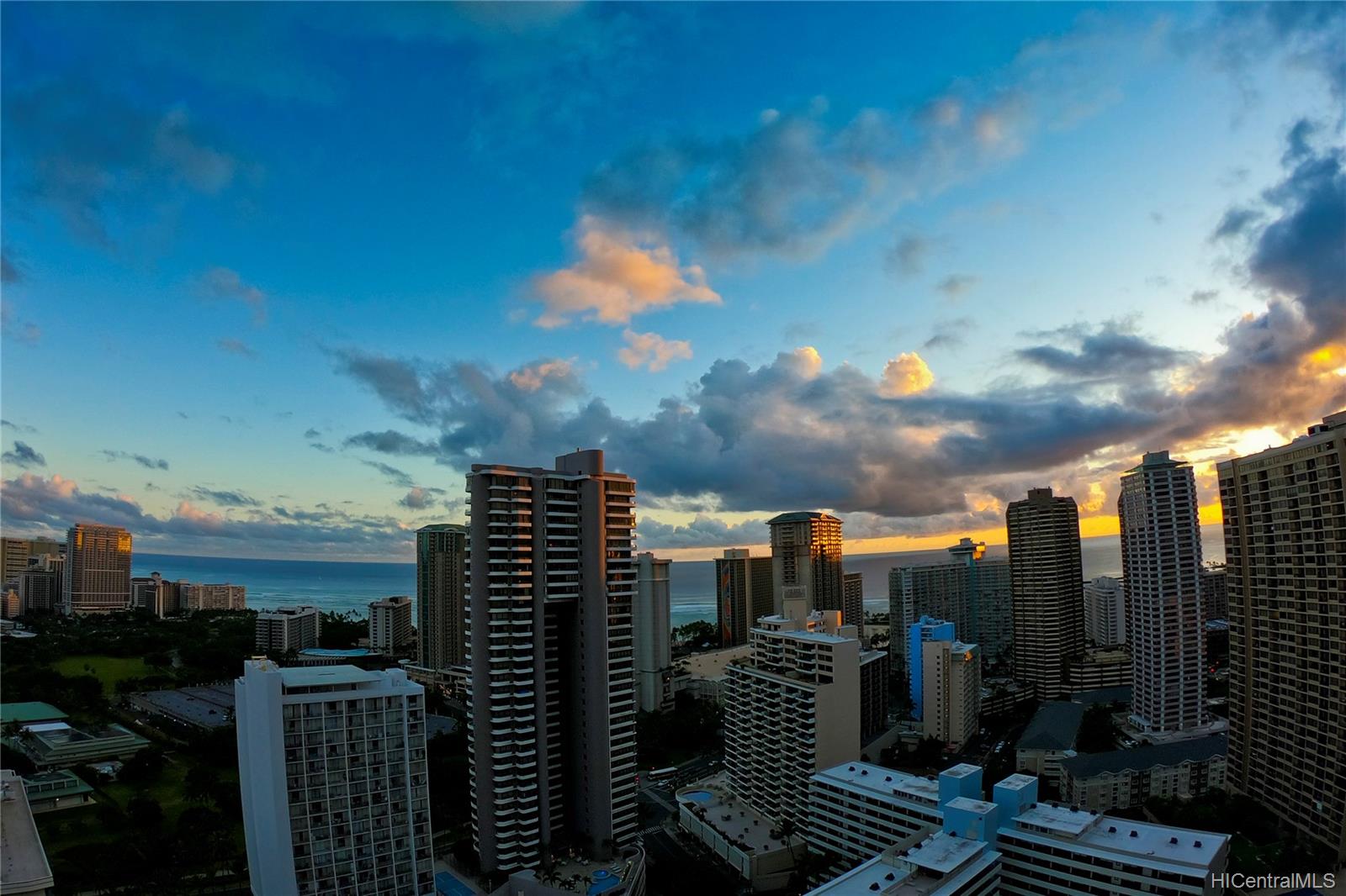 469 Ena Road #3410, Honolulu, HI 96815