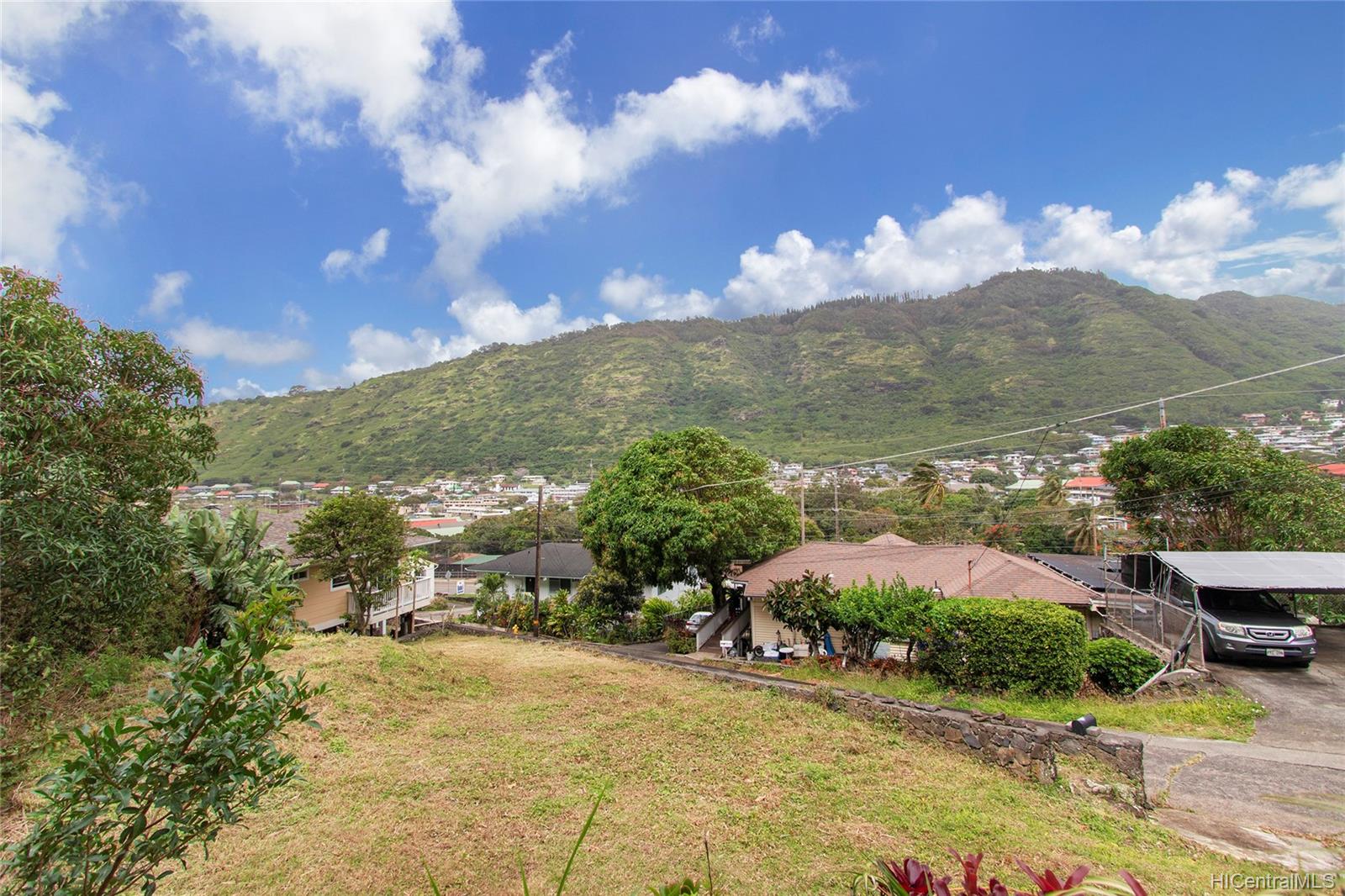 2165-B 10th Avenue Honolulu, HI 96816