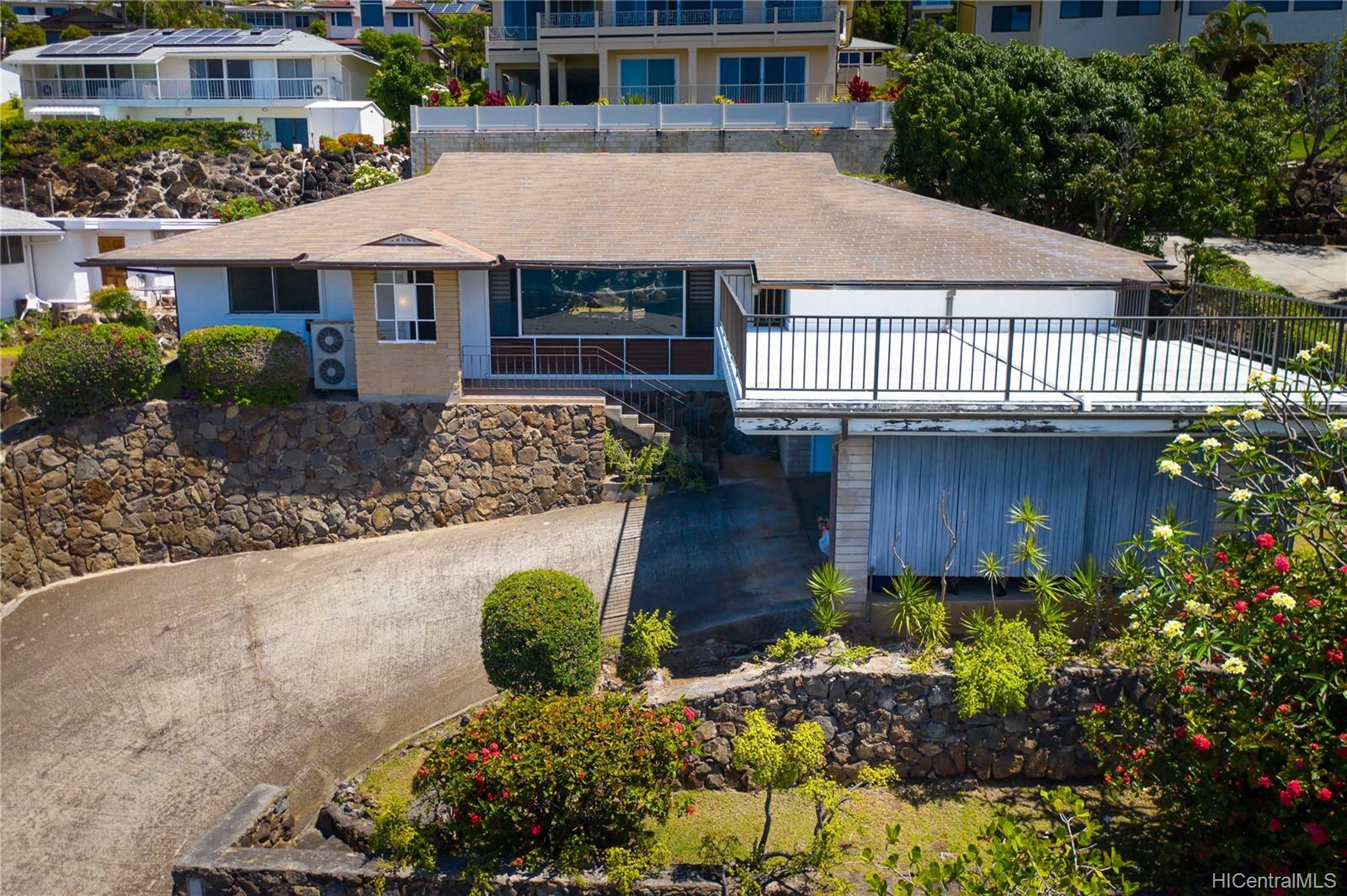 1436 Laamia Street Honolulu, HI 96821