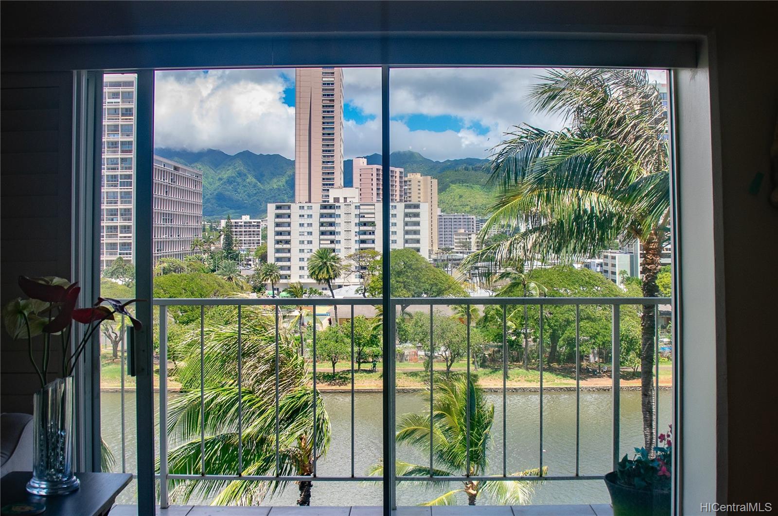 2115 Ala Wai Boulevard #705, Honolulu, HI 96815