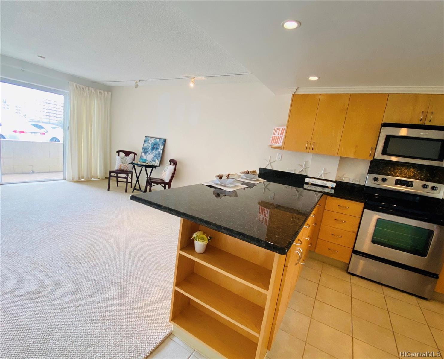 1099 Green Street #B102, Honolulu, HI 96822