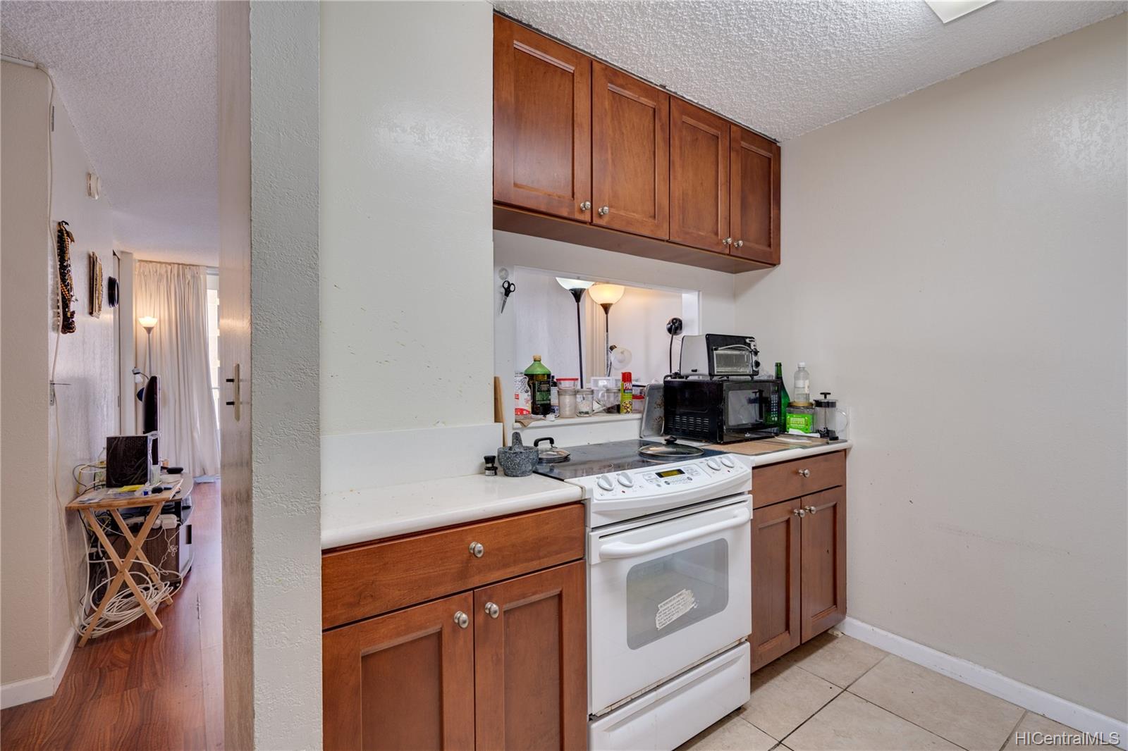 1617 Kapiolani Boulevard #1202, Honolulu, HI 96814