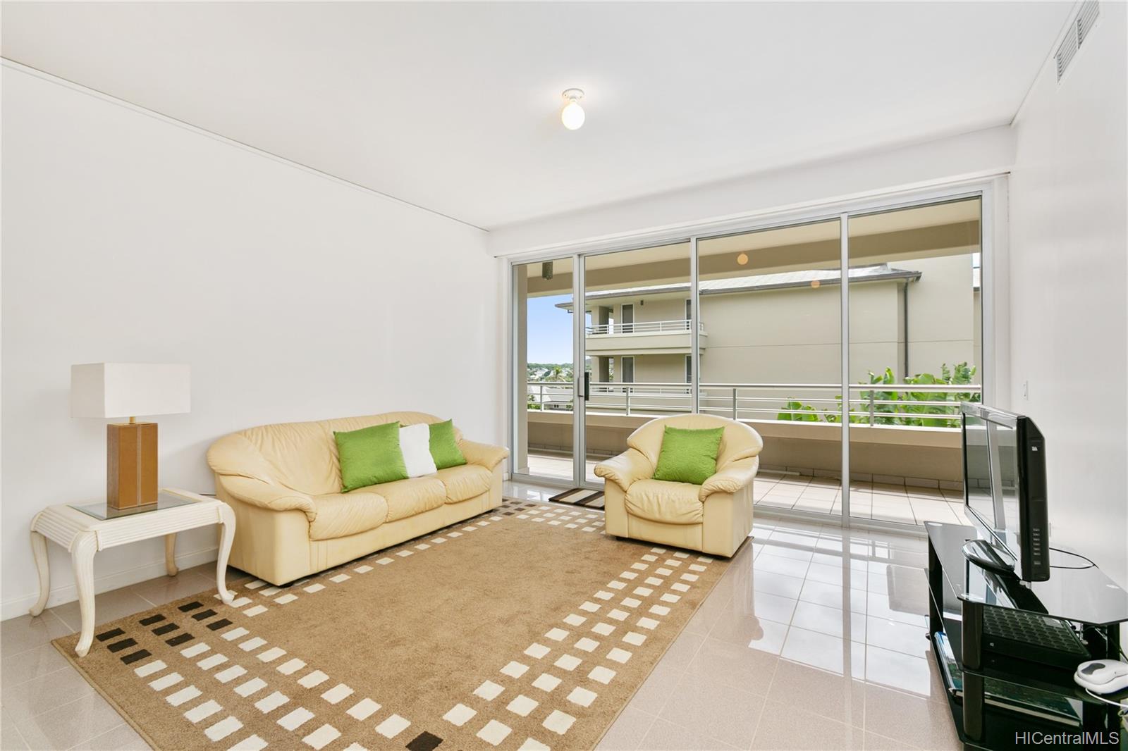 1 Keahole Place #2506, Honolulu, HI 96825