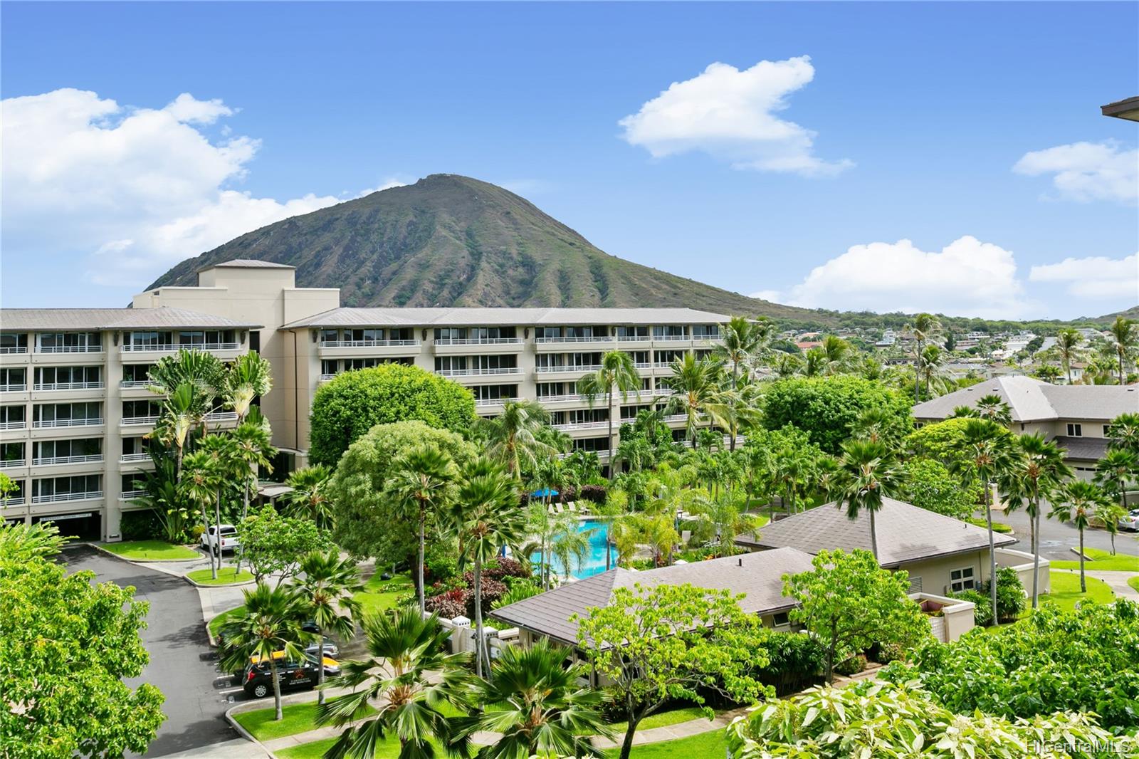 1 Keahole Place #2506, Honolulu, HI 96825