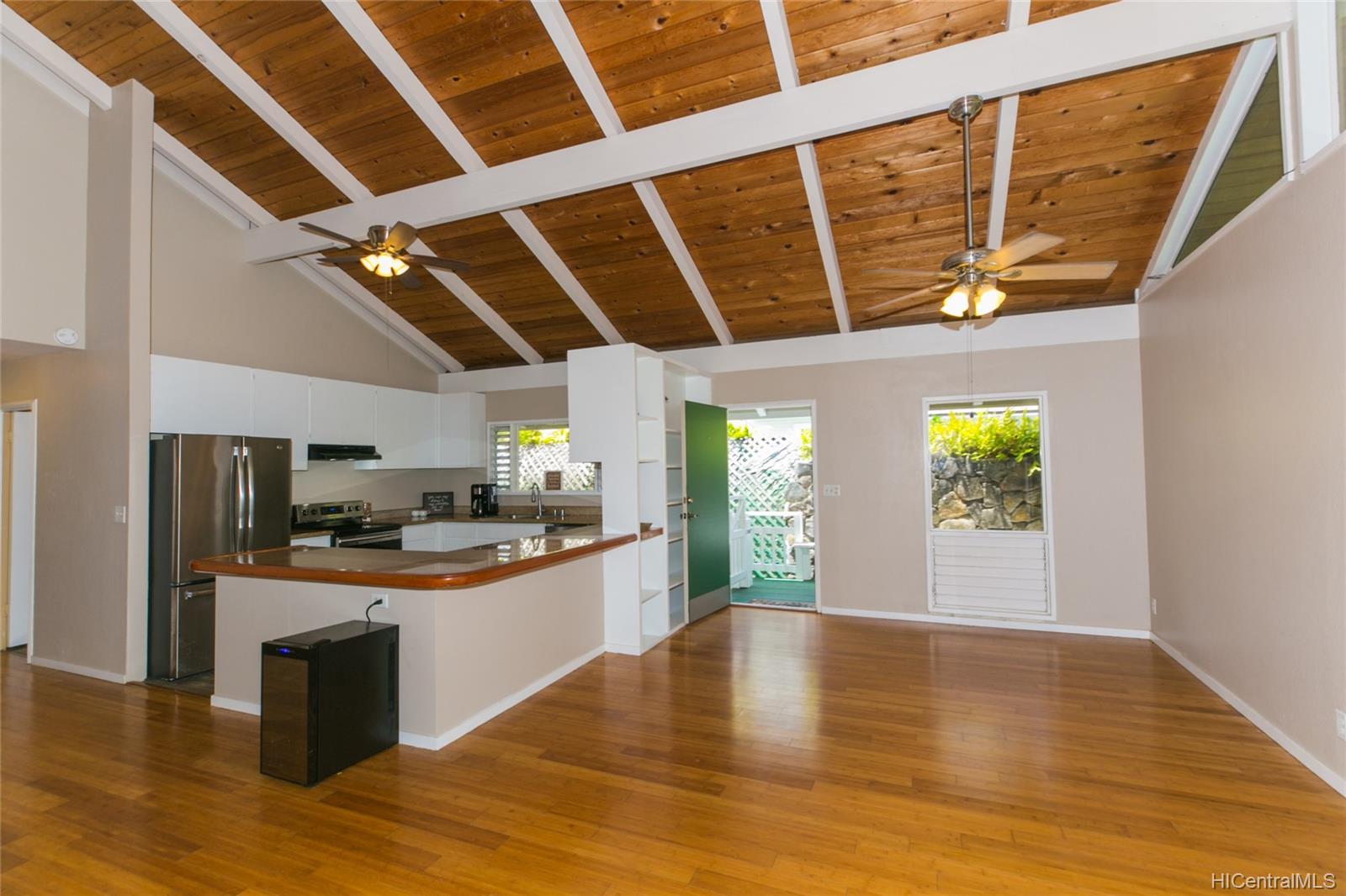 2009 Makiki Street #A, Honolulu, HI 96822