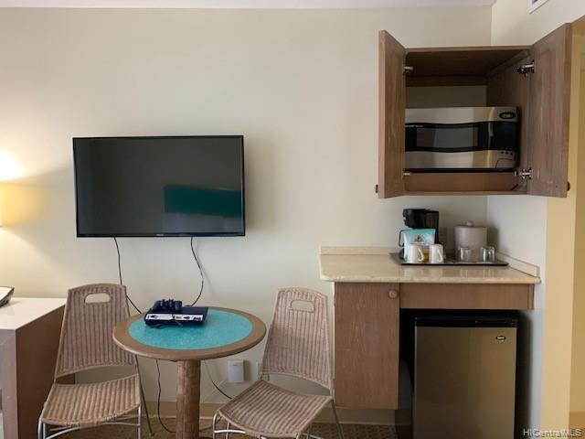 1850 Ala Moana Boulevard #405, Honolulu, HI 96815