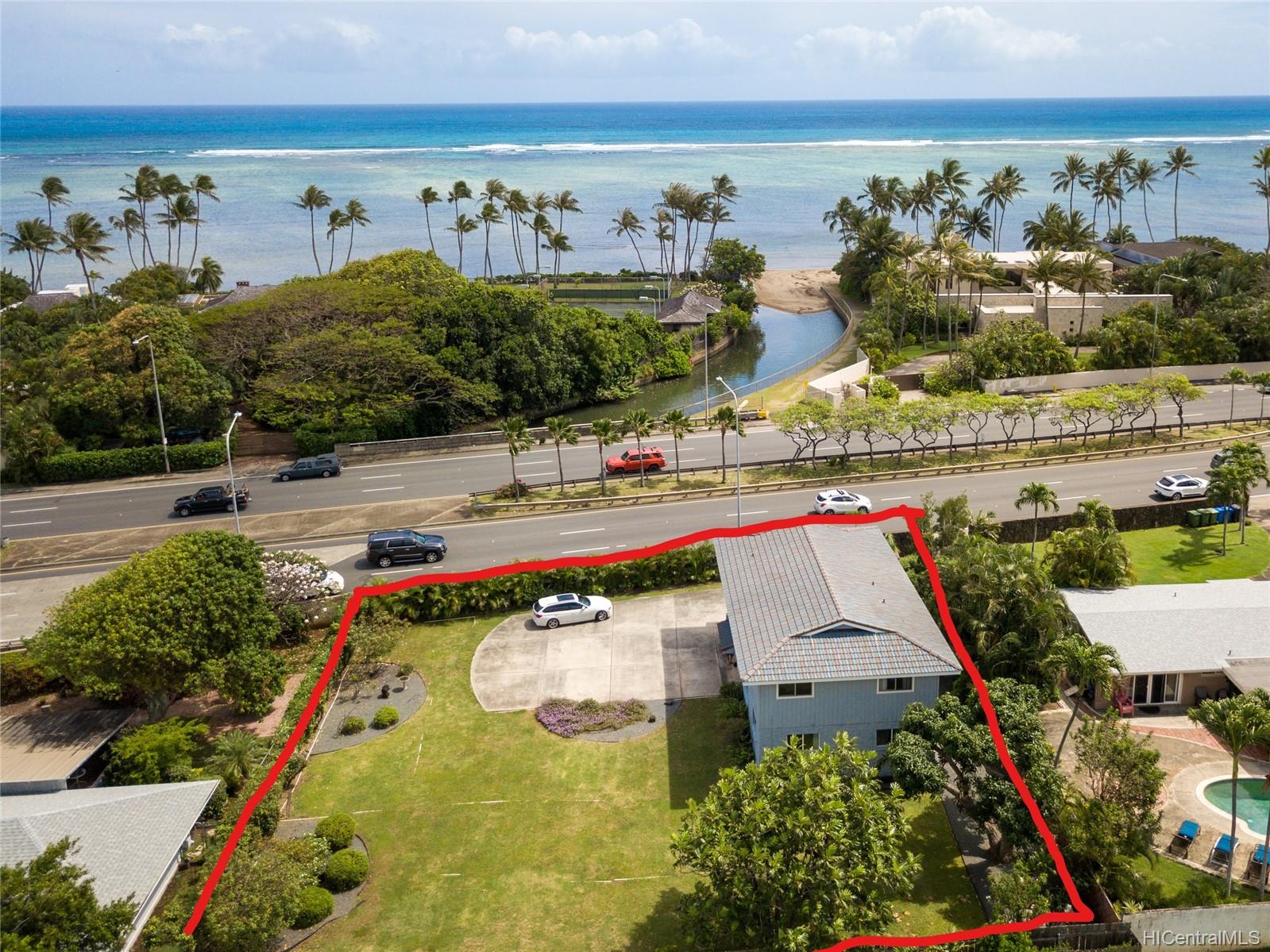 5666 Kalanianaole Highway Honolulu, HI 96821