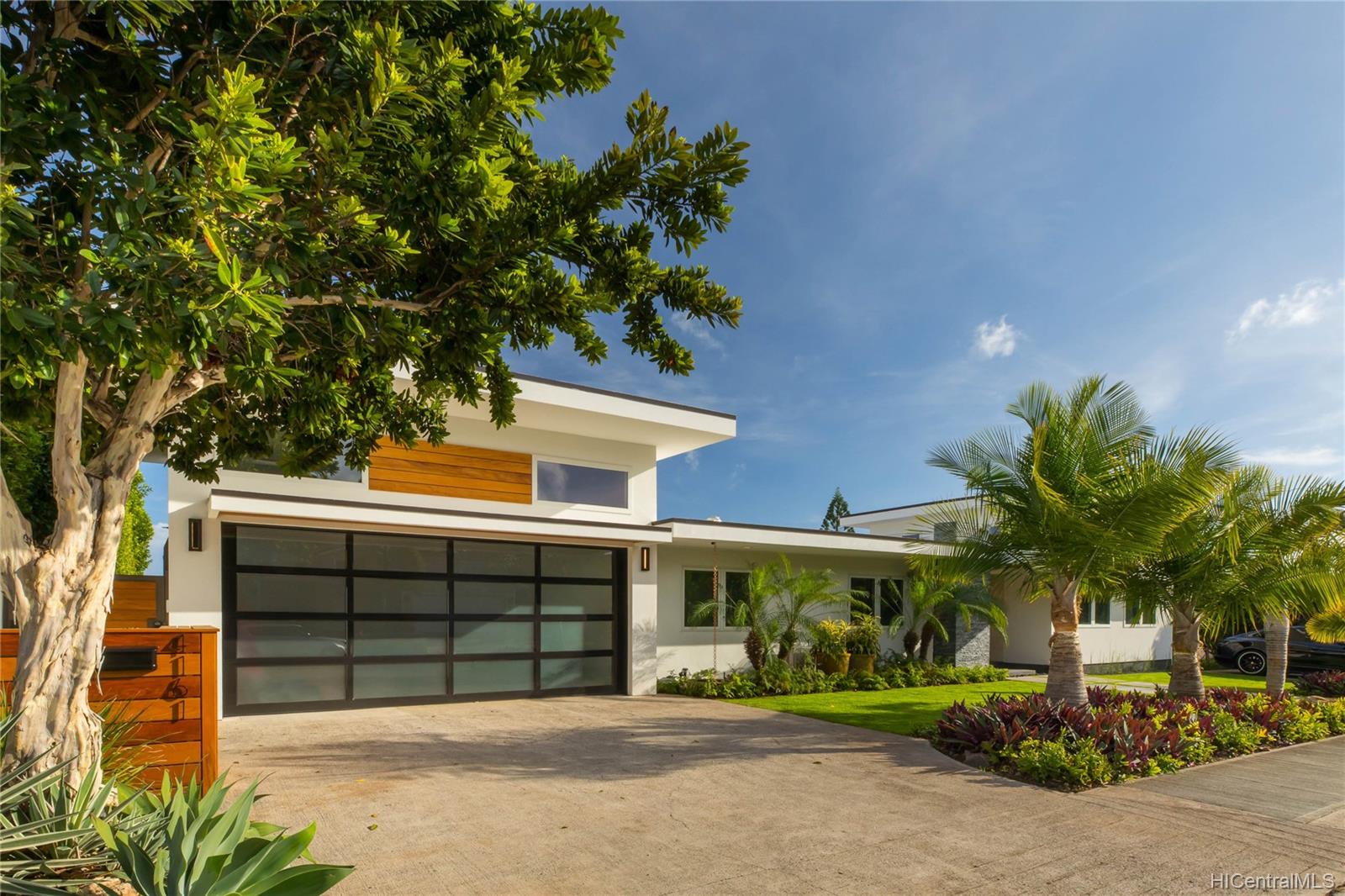 4161 Kaimanahila Street Honolulu, HI 96816