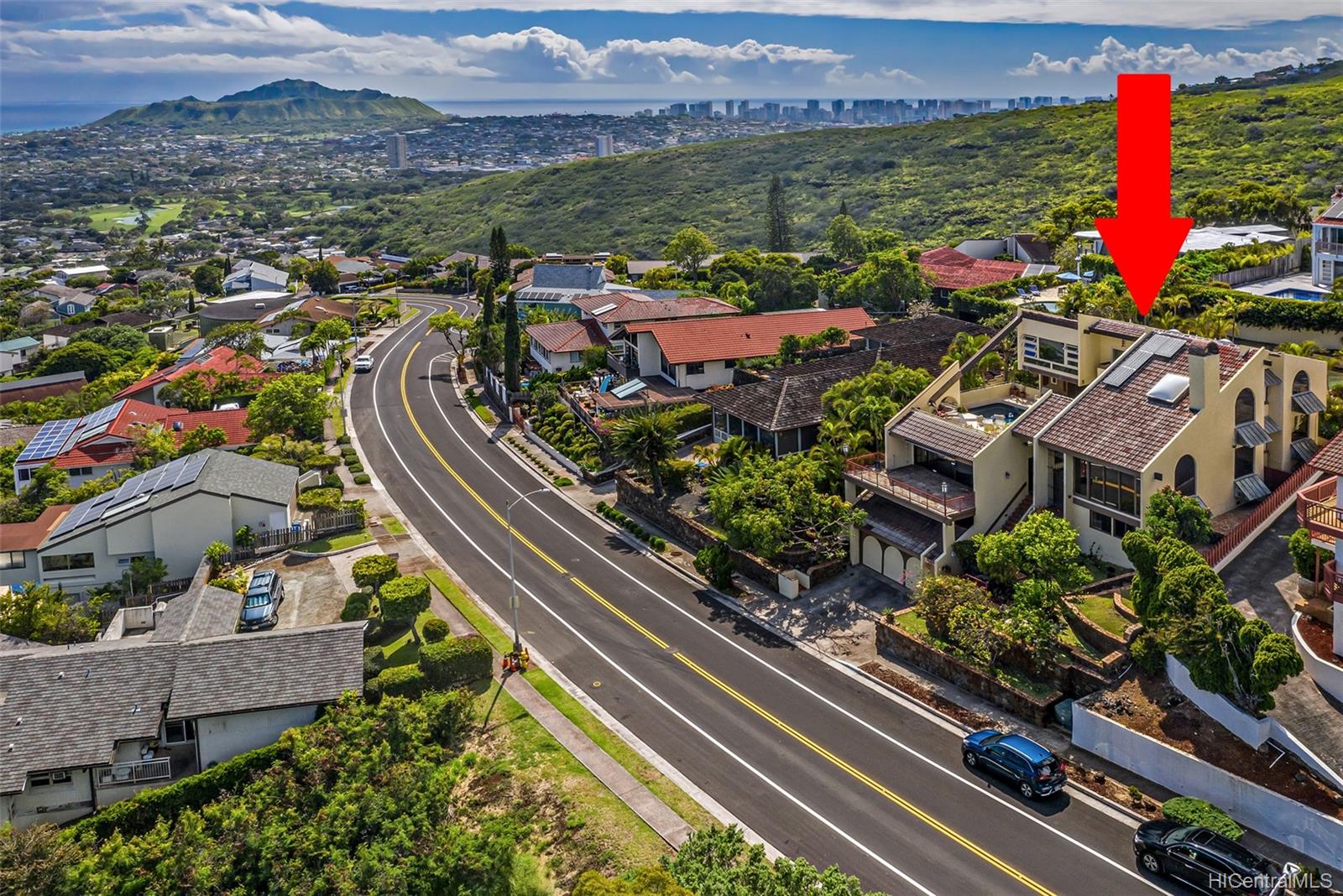 1692 Laukahi Street Honolulu, HI 96821