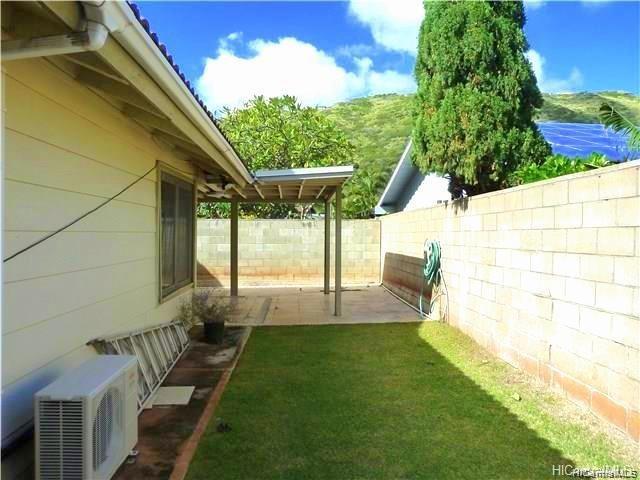 1228 Kahului Street Honolulu, HI 96825