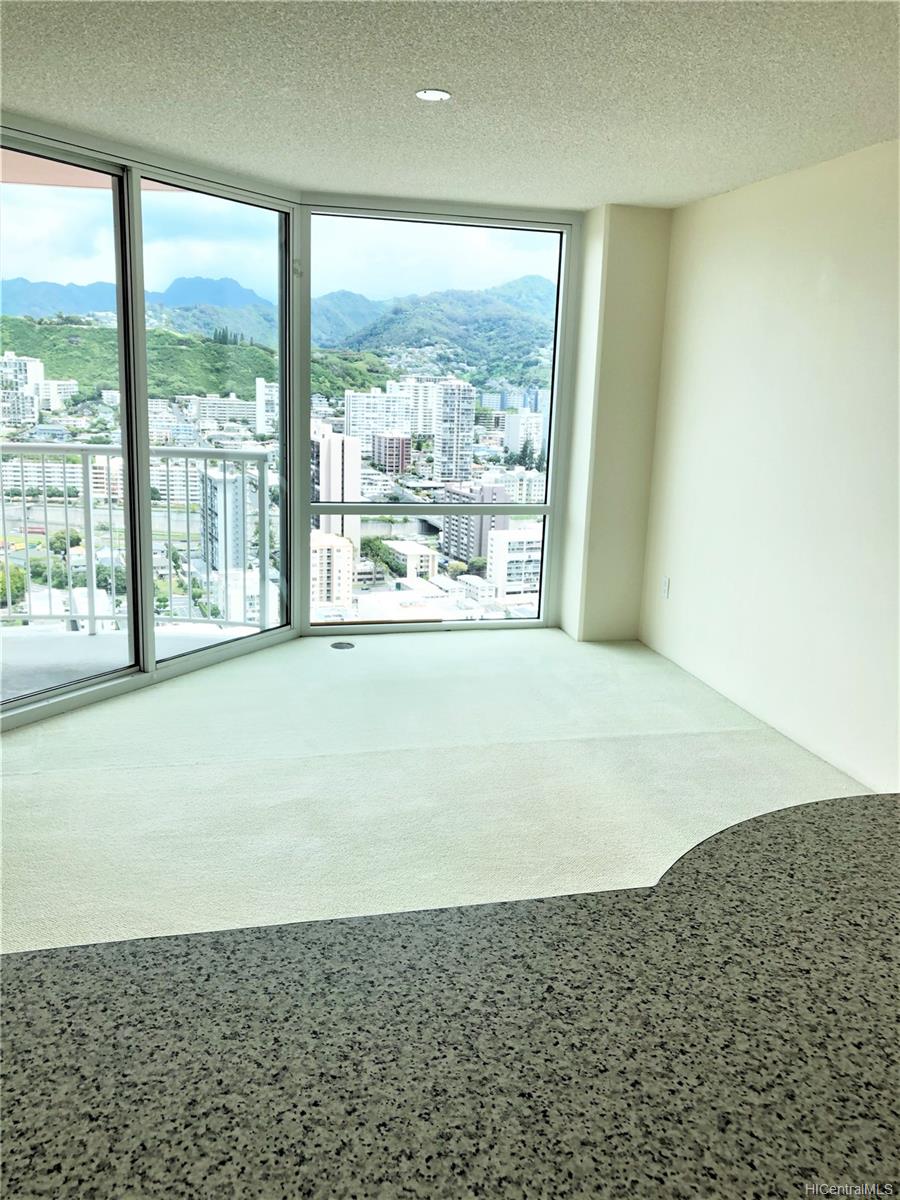 801 King Street #3807, Honolulu, HI 96813