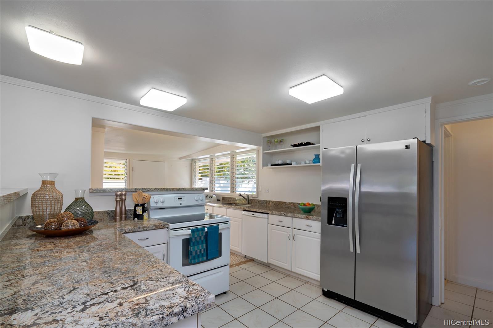 438 Portlock Road Honolulu, HI 96825