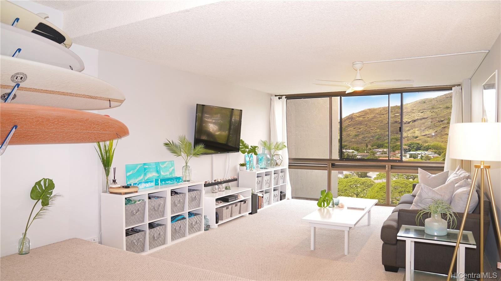 521 Hahaione Street #2/7G, Honolulu, HI 96825