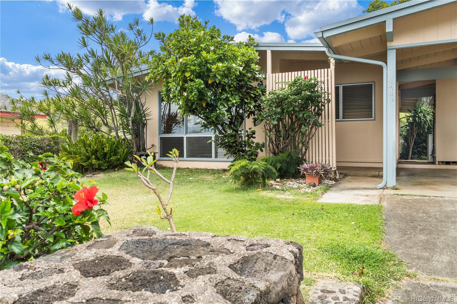 888 Aipo Street Honolulu, HI 96825